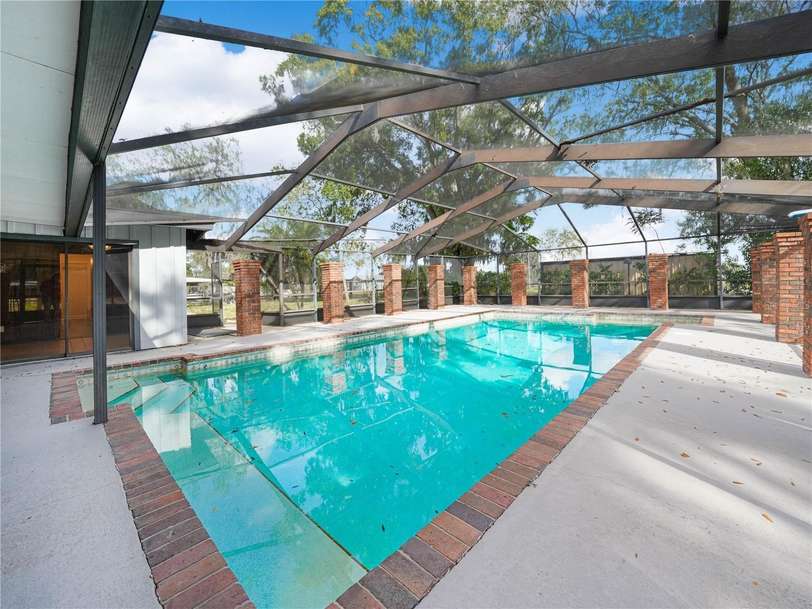 FROSTPROOF, Florida, 33843, United States, 6 Bedrooms Bedrooms, ,3 BathroomsBathrooms,Residential,For Sale,2006124