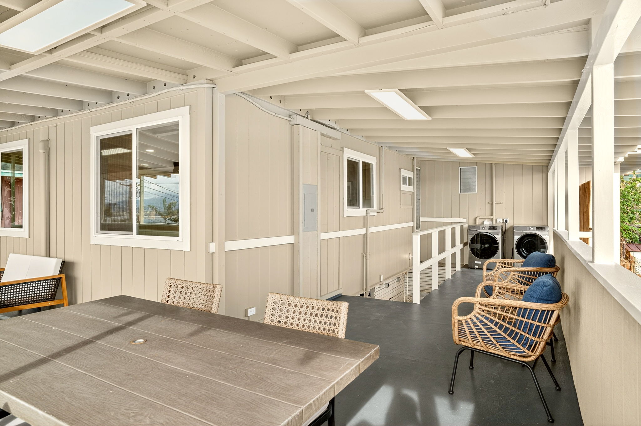 Honolulu, Hawaii, 96818, United States, 4 Bedrooms Bedrooms, ,4 BathroomsBathrooms,Residential,For Sale,2007893