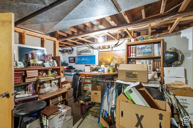 Taylorsville, Utah, 84129, United States, 4 Bedrooms Bedrooms, ,1 BathroomBathrooms,Residential,For Sale,1983741