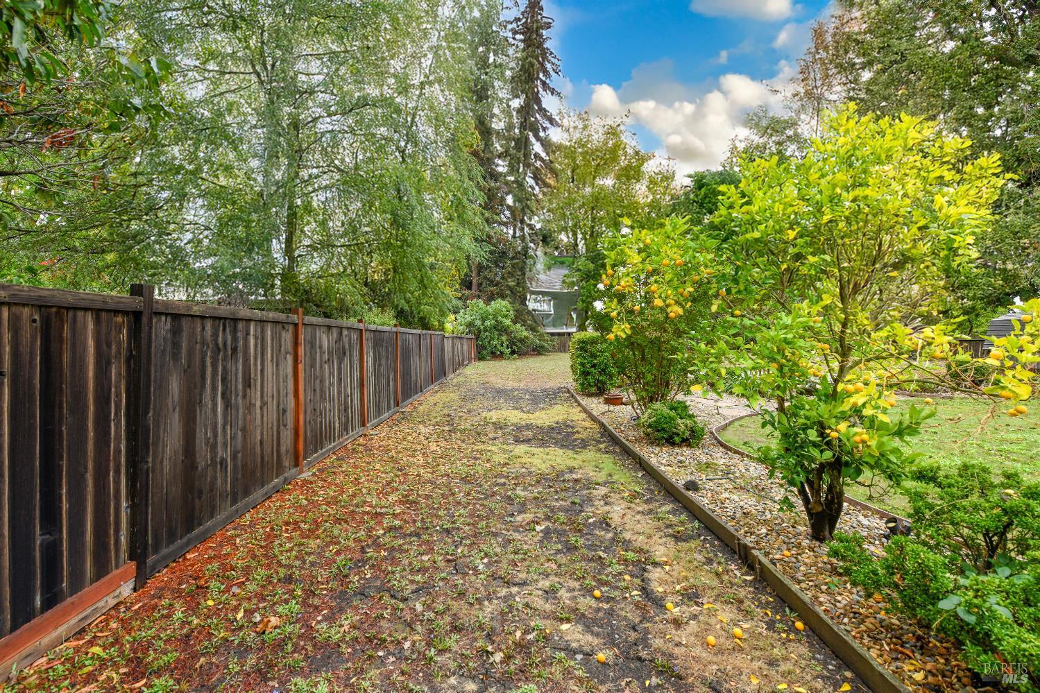 Napa, California, 94558, United States, 3 Bedrooms Bedrooms, ,1 BathroomBathrooms,Residential,For Sale,1988098