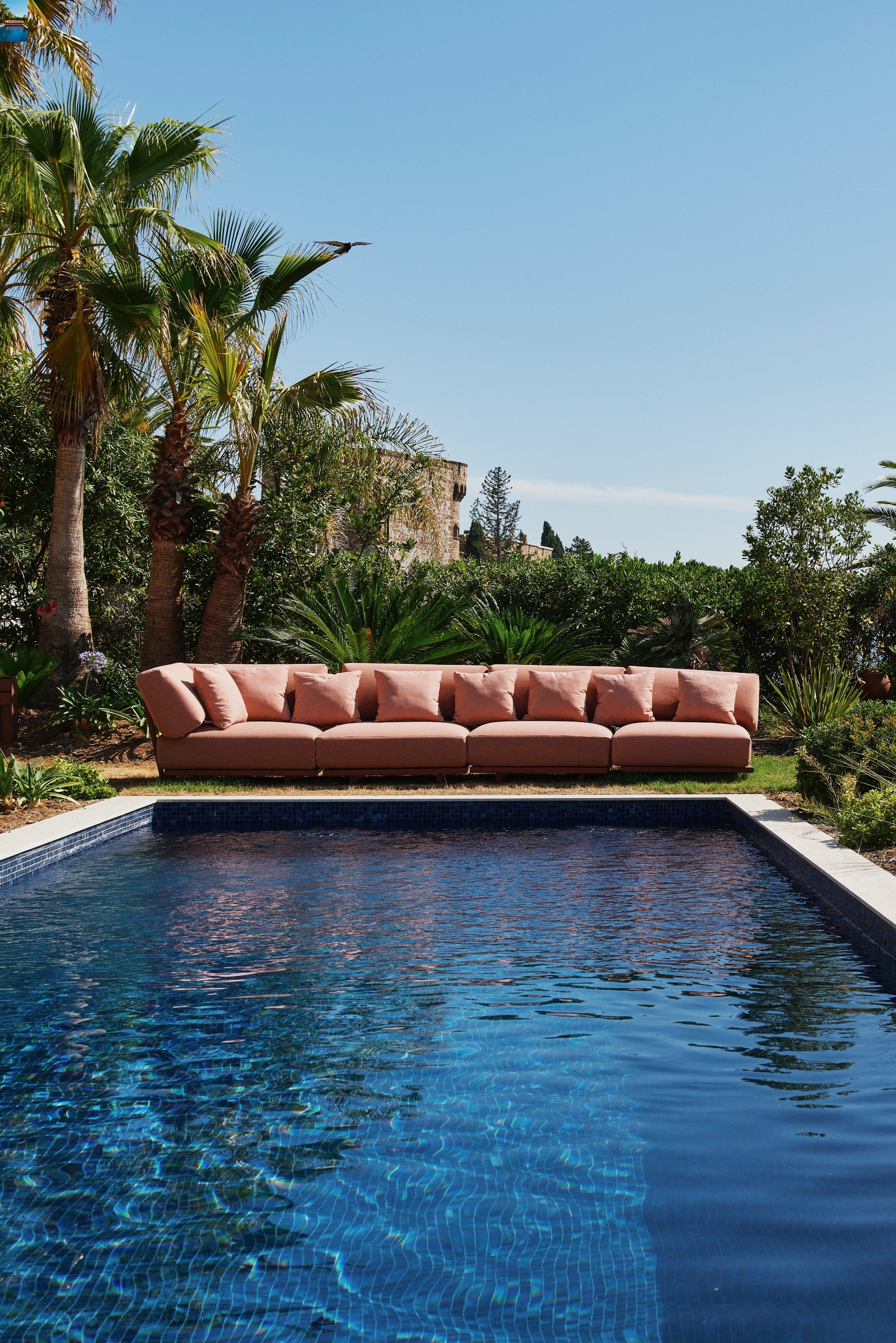  Mandelieu-la-Napoule, contemporary seafront villa with pool and Mediterranean v… - 物件實景