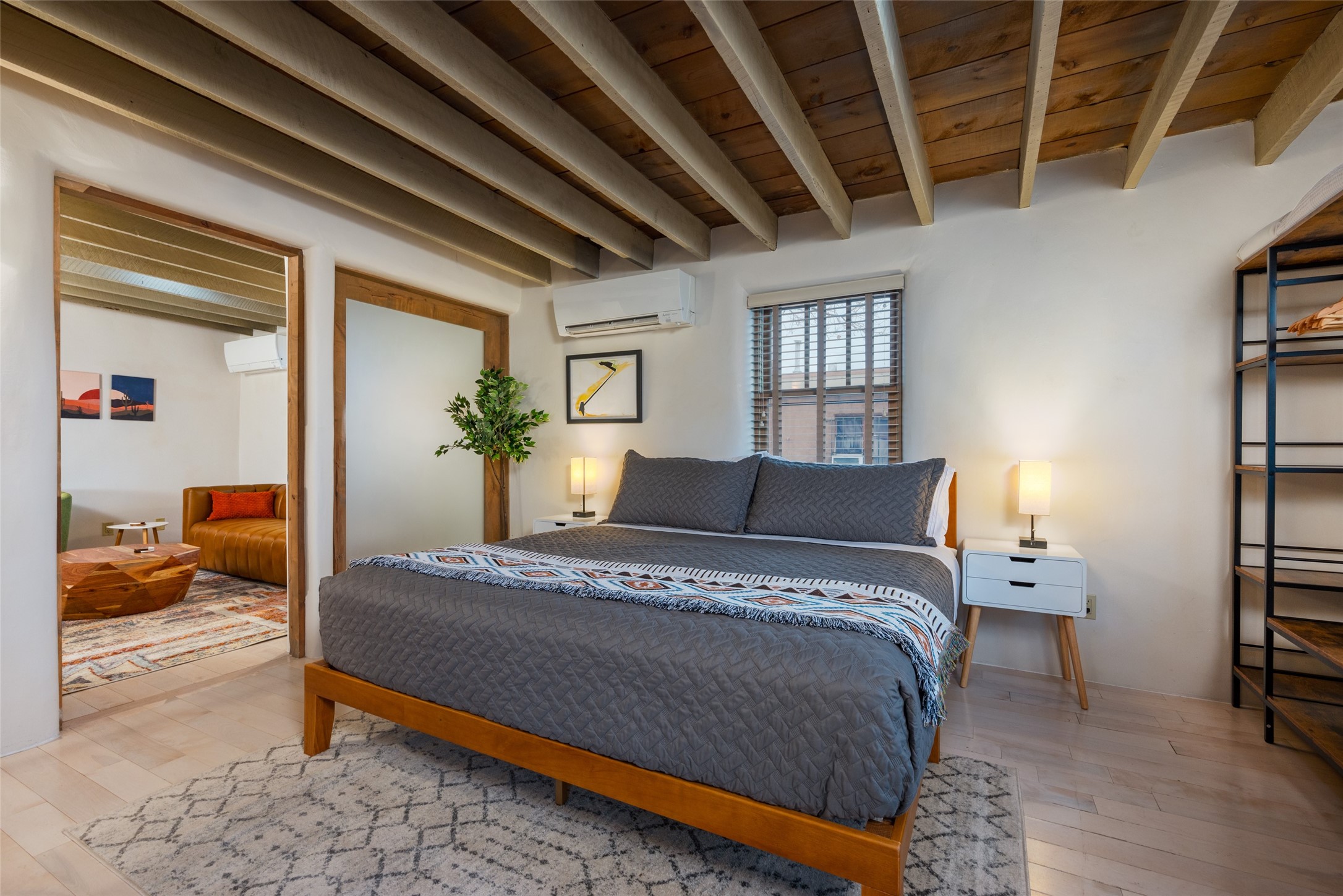  715 S Saint Francis Drive - 物件實景