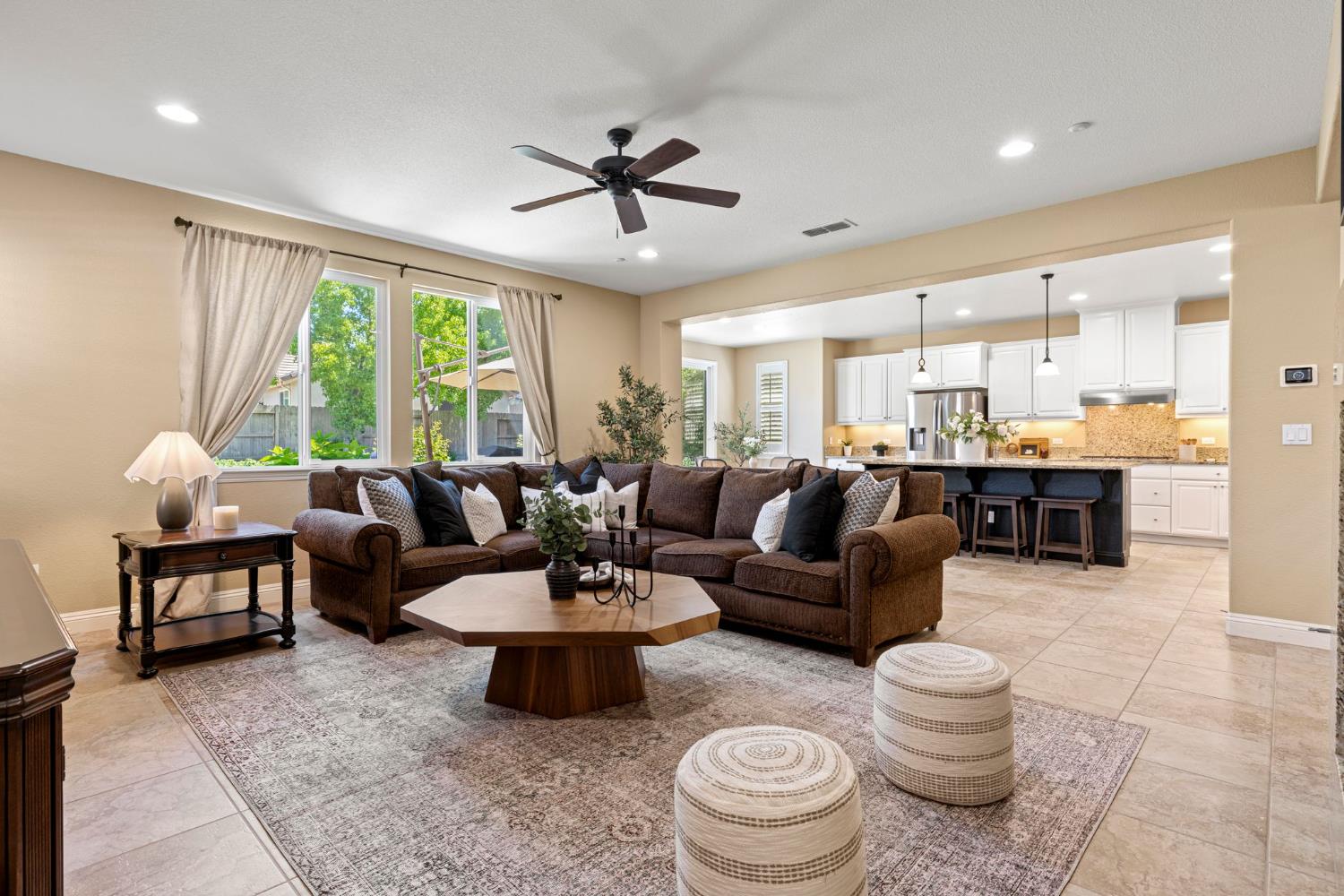 El Dorado Hills, California, 95762, United States, 4 Bedrooms Bedrooms, ,3 BathroomsBathrooms,Residential,For Sale,1925996