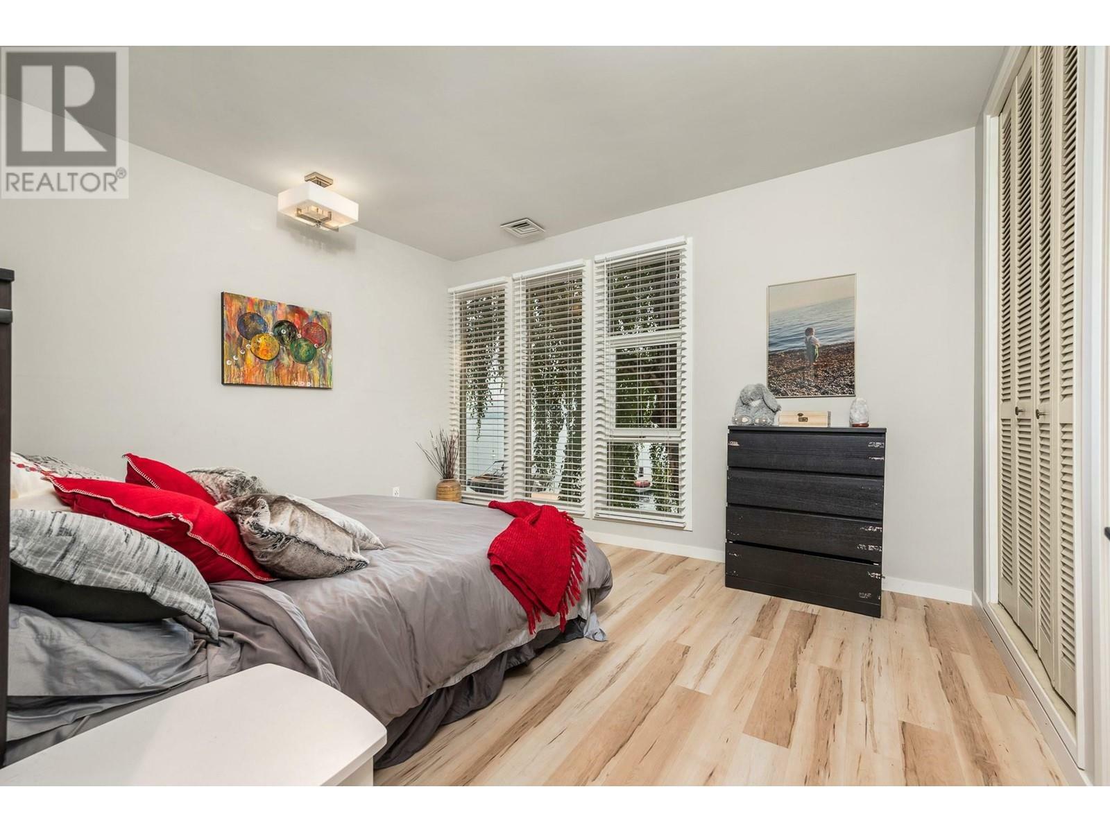VERNON, British Columbia, V1H 1C8, CA, 5 Bedrooms Bedrooms, ,3 BathroomsBathrooms,Residential,For Sale,1838241