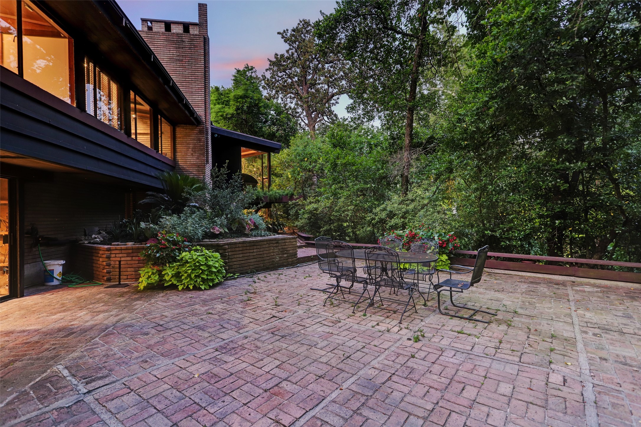  8 Tiel Way - 物件實景