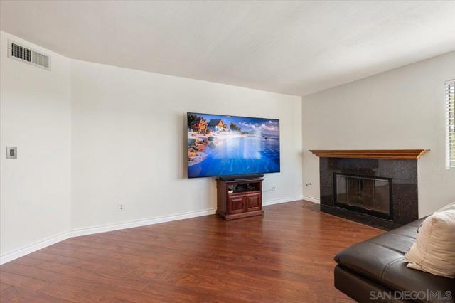 Spring Valley, California, 91978, United States, 3 Bedrooms Bedrooms, ,2 BathroomsBathrooms,Residential,For Sale,1974950