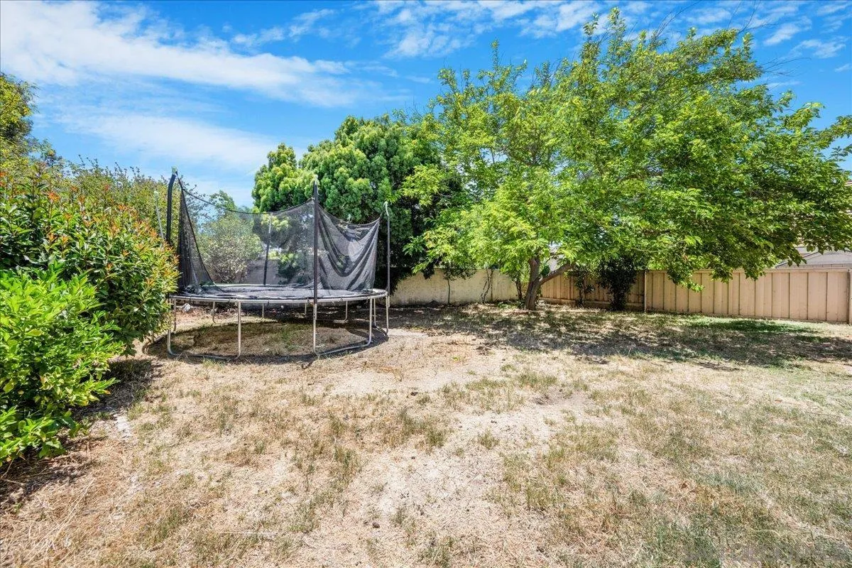 Temecula, California, 92591, United States, 4 Bedrooms Bedrooms, ,3 BathroomsBathrooms,Residential,For Sale,1877414