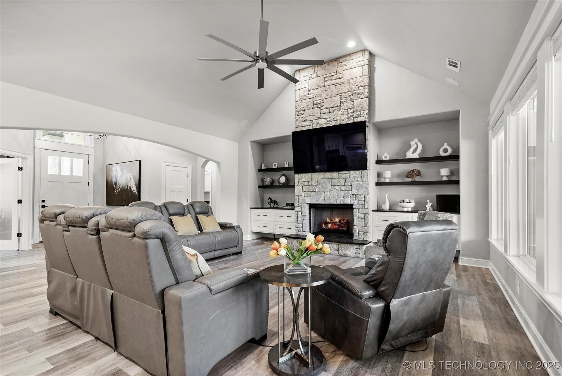 Owasso, Oklahoma, 74055, United States, 3 Bedrooms Bedrooms, ,4 BathroomsBathrooms,Residential,For Sale,1986225