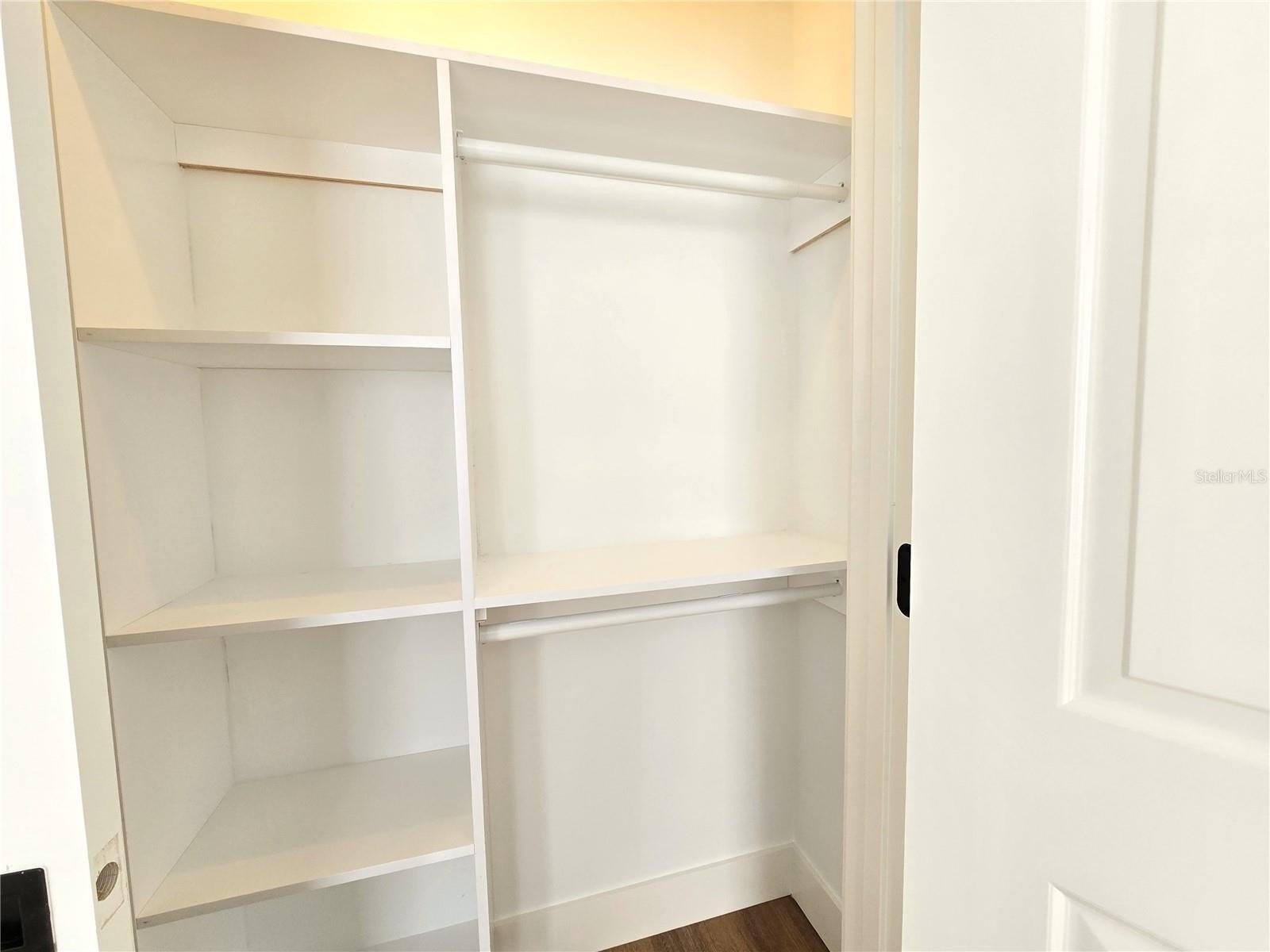 TAMPA, Florida, 33607, United States, 5 Bedrooms Bedrooms, ,3 BathroomsBathrooms,Residential,For Sale,1976051