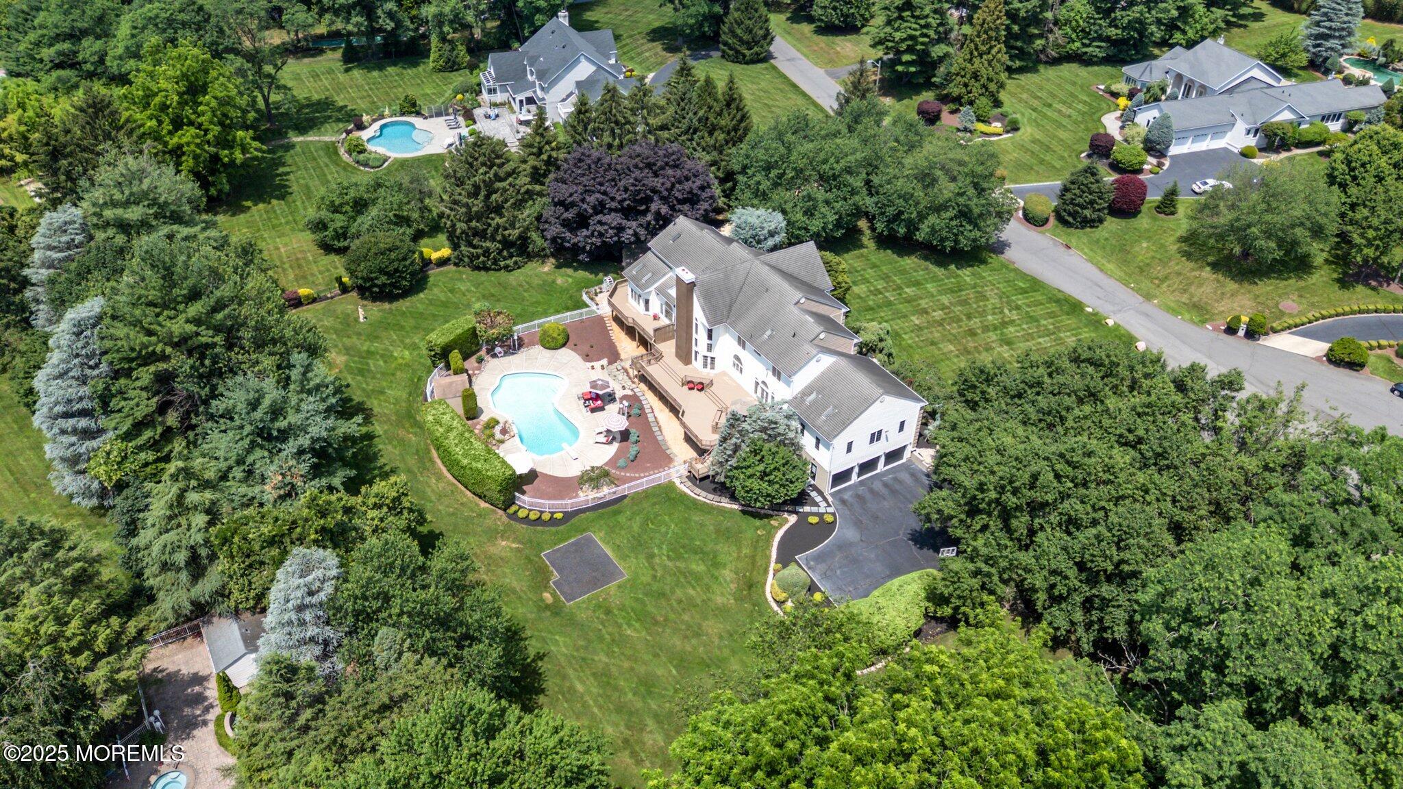 Manalapan, New Jersey, 07726, United States, 5 Bedrooms Bedrooms, ,7 BathroomsBathrooms,Residential,For Sale,1979083