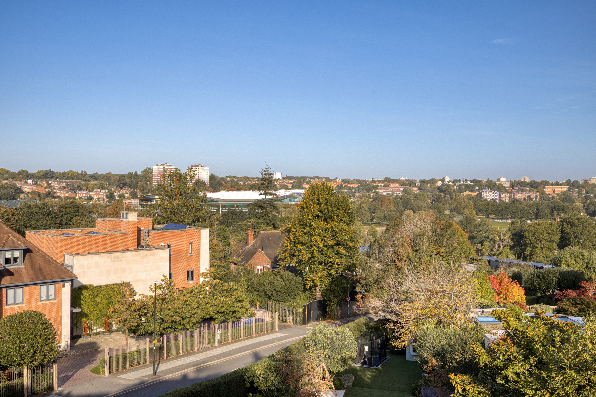  A six-bedroom Wimbledon Village house with far-reaching views and large garden - 物件實景