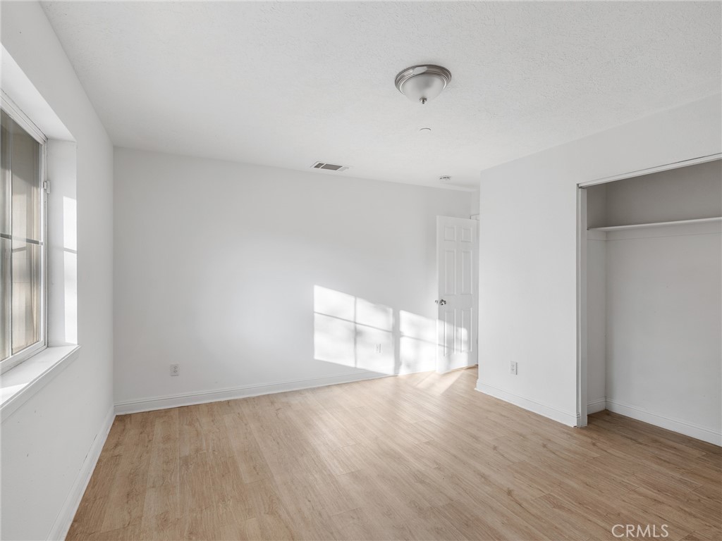 Hesperia, California, 92344, United States, 5 Bedrooms Bedrooms, ,3 BathroomsBathrooms,Residential,For Sale,1996826