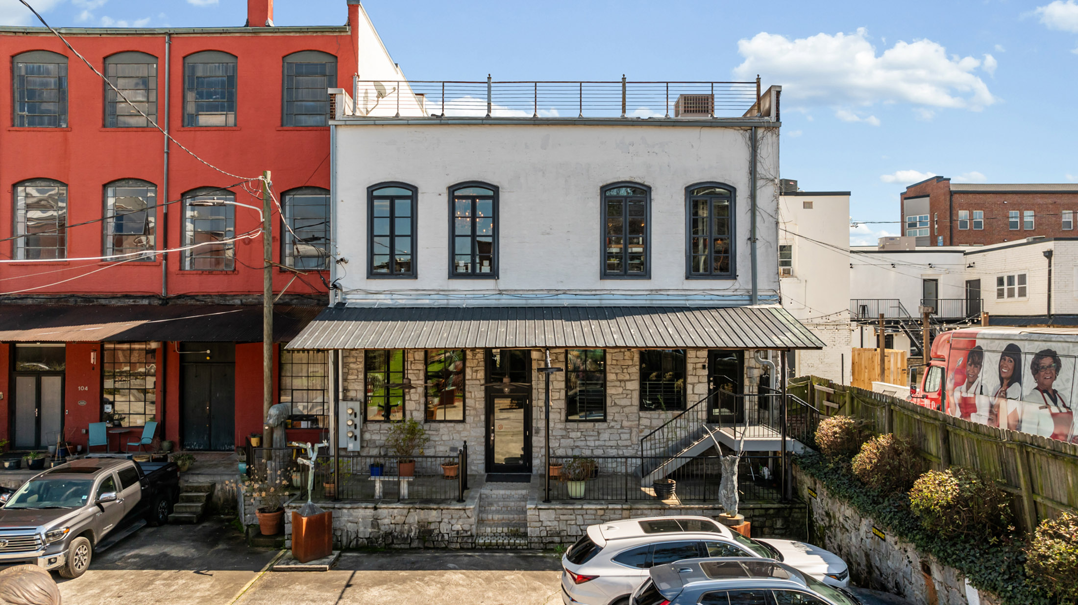  Extraordinary 1925 Landmark Live-Work Building in the Heart of Castleberry Hill - 物件實景