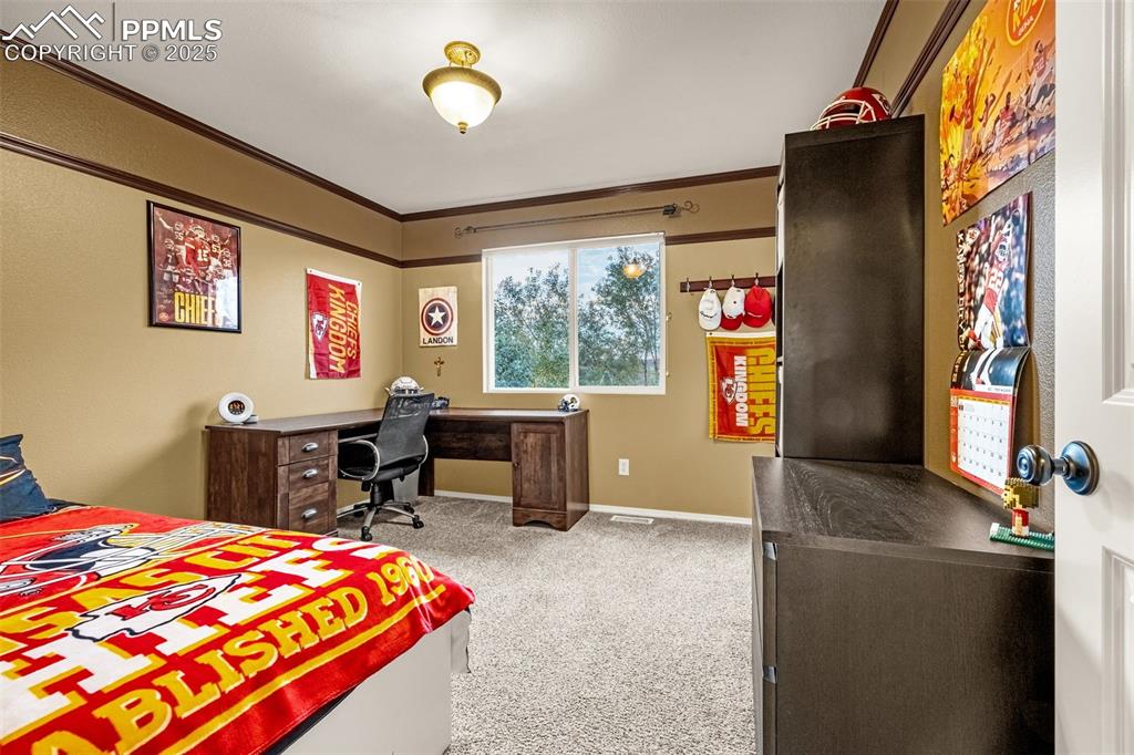 Monument, Colorado, 80132, United States, 5 Bedrooms Bedrooms, ,4 BathroomsBathrooms,Residential,For Sale,1988171