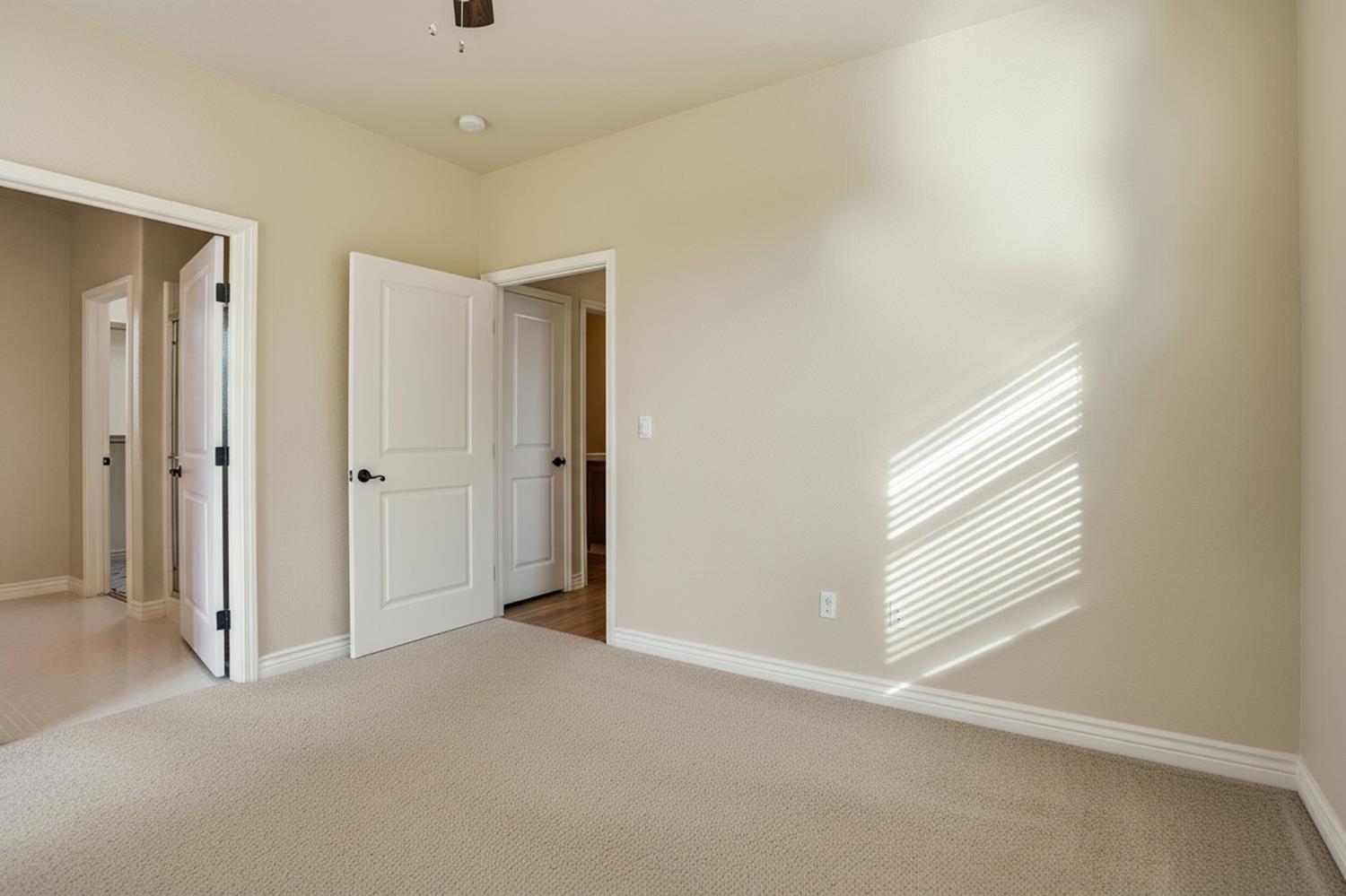 Roseville, California, 95747, United States, 4 Bedrooms Bedrooms, ,4 BathroomsBathrooms,Residential,For Sale,1988108