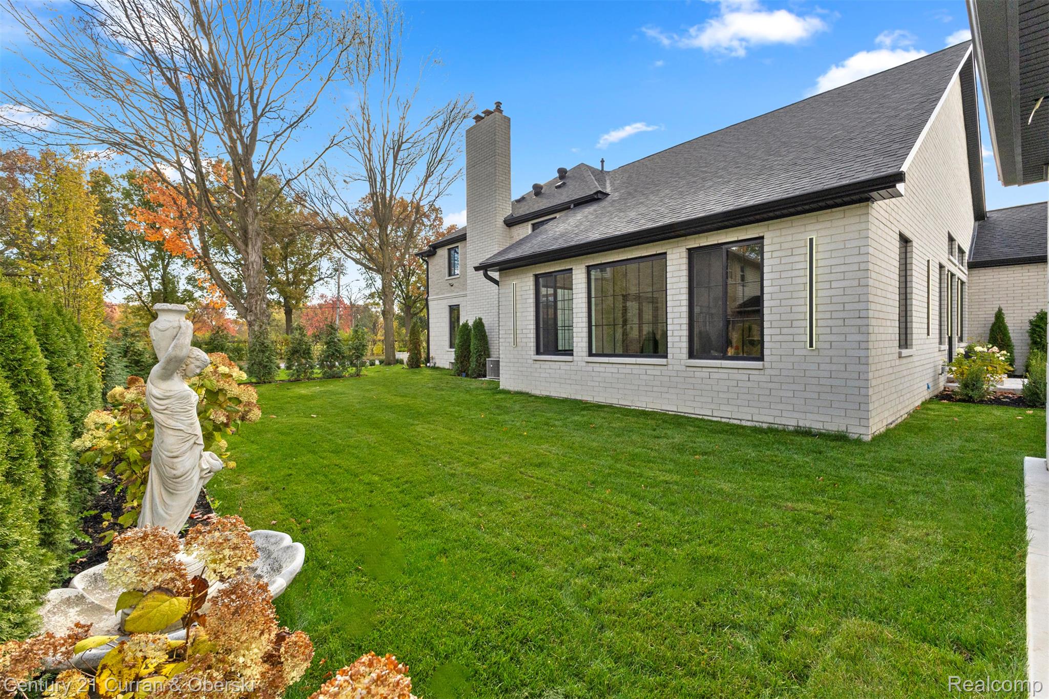 Dearborn, Michigan, 48128, United States, 5 Bedrooms Bedrooms, ,5 BathroomsBathrooms,Residential,For Sale,2030794