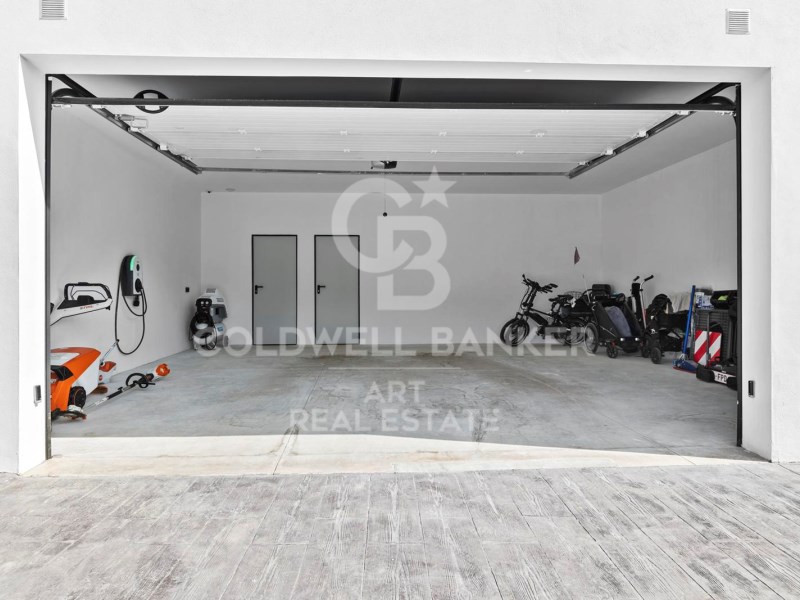 Benahavís, Andalusia, ES, 4 Bedrooms Bedrooms, ,4 BathroomsBathrooms,Residential,For Sale,1804057