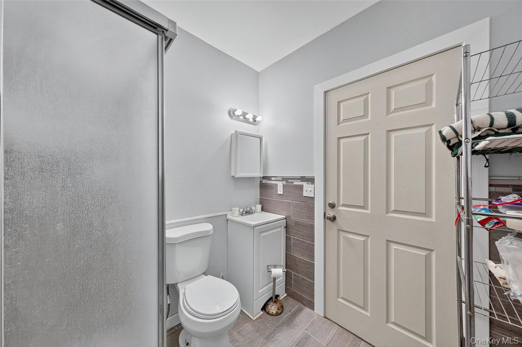 New Windsor, New York, 12553, United States, 4 Bedrooms Bedrooms, ,2 BathroomsBathrooms,Residential,For Sale,1977430