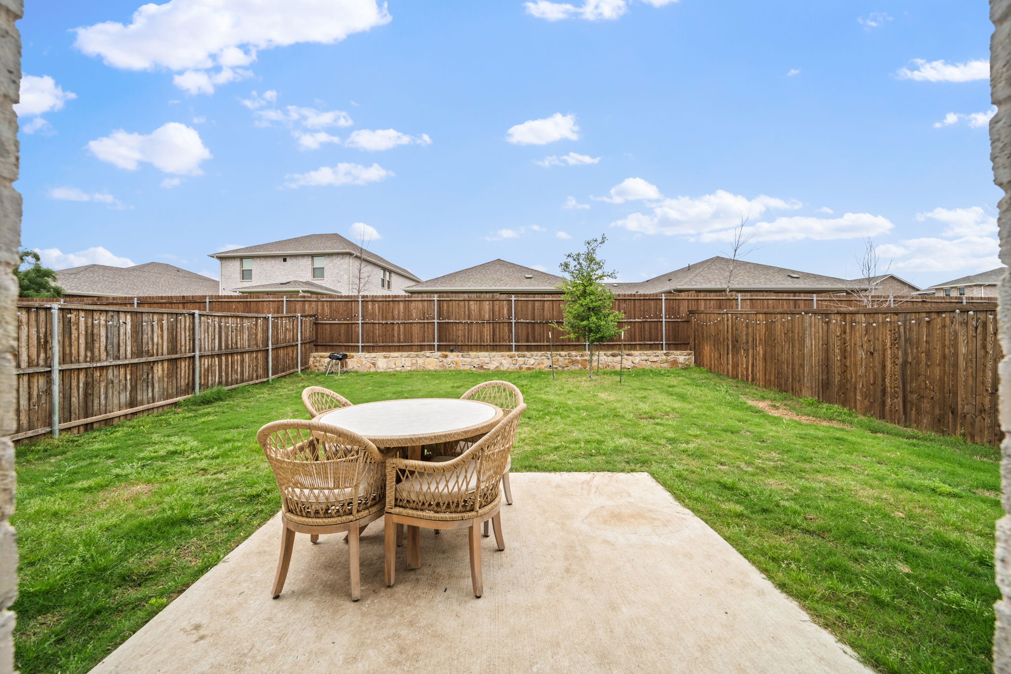  High Ceilings, Natural Light, and Modern Elegance in McKinney ISD - 物件實景
