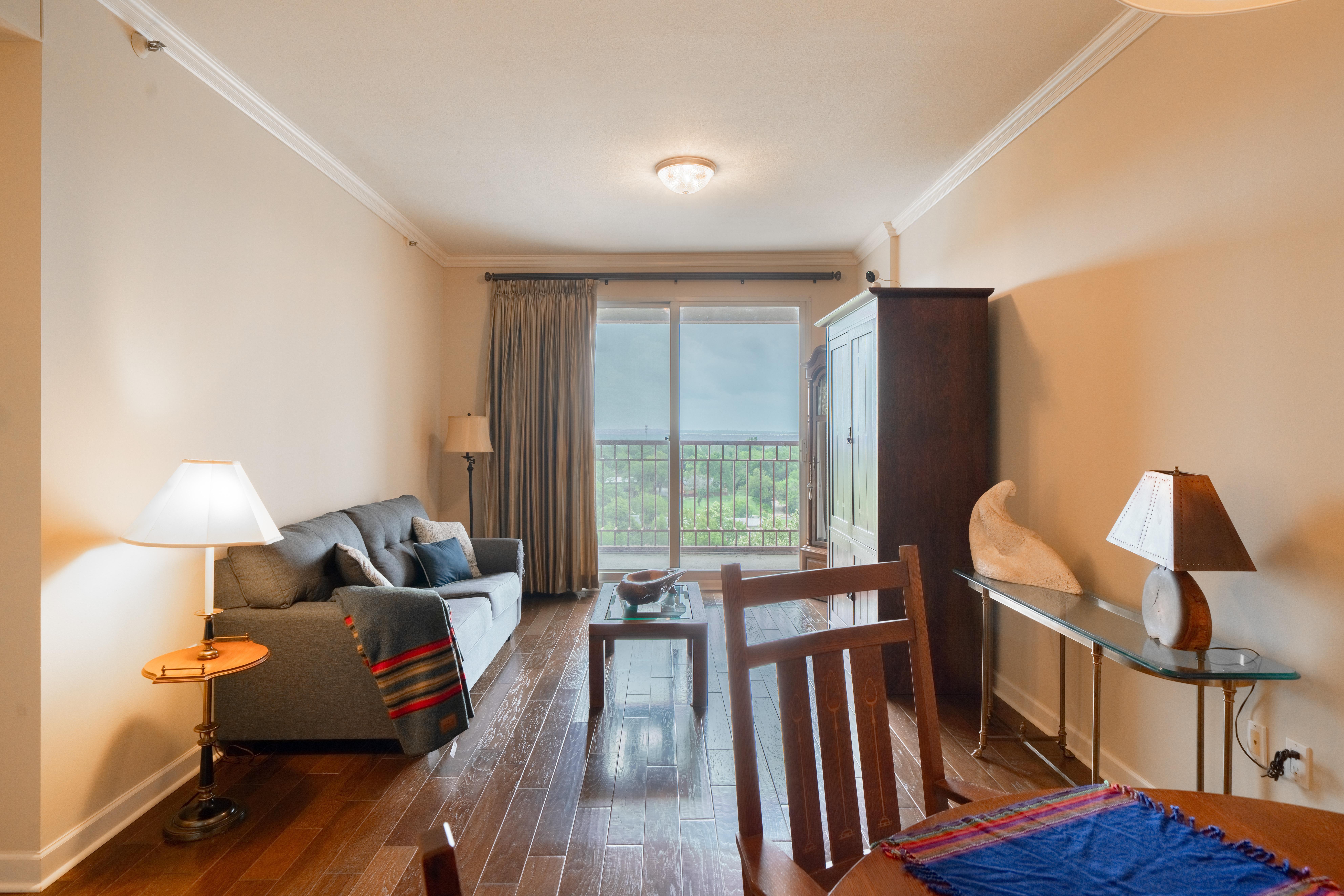  Premier 55+ High-Rise Living - 物件實景