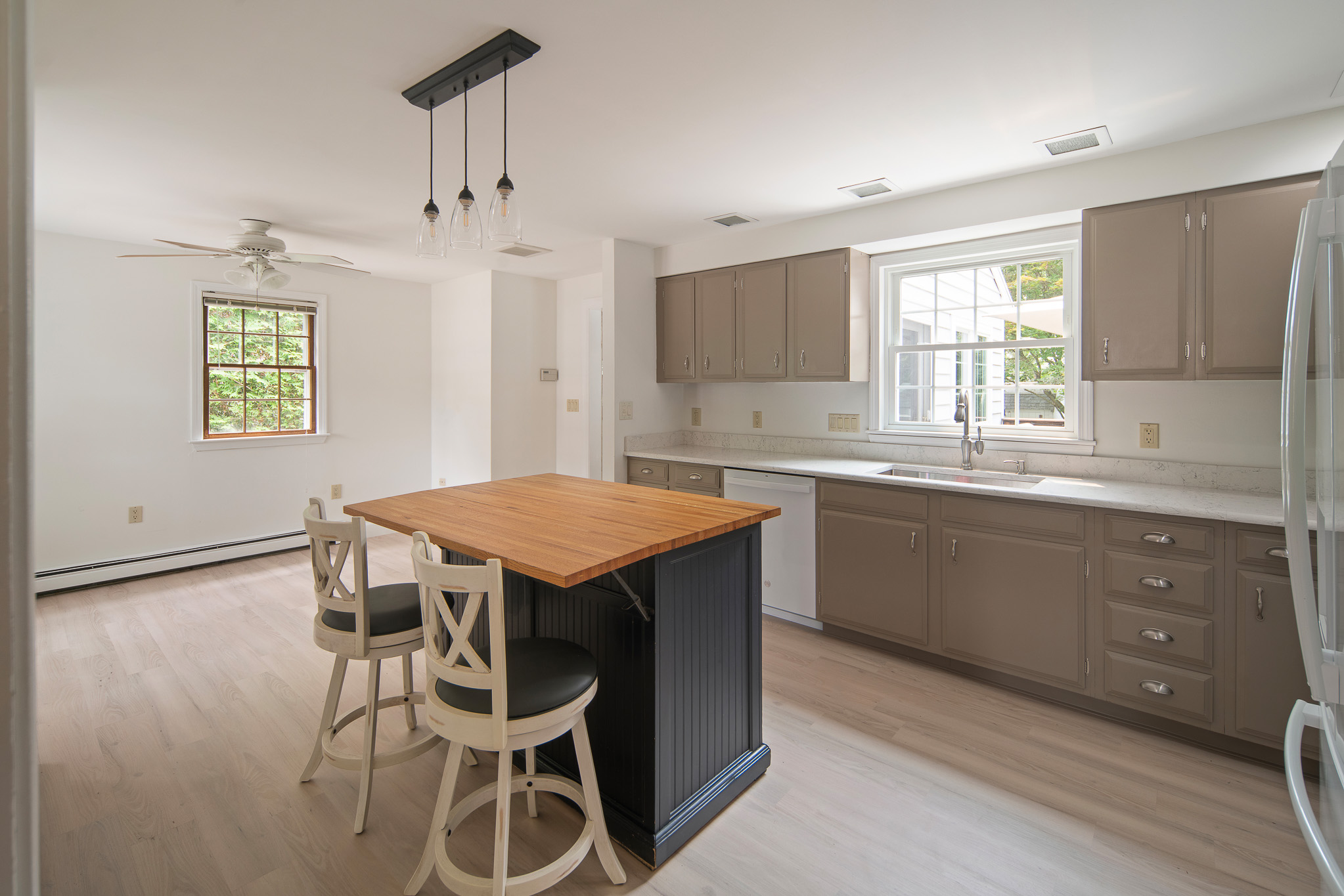  42 Riverside Drive, Reading, MA, 01867 - 物件實景
