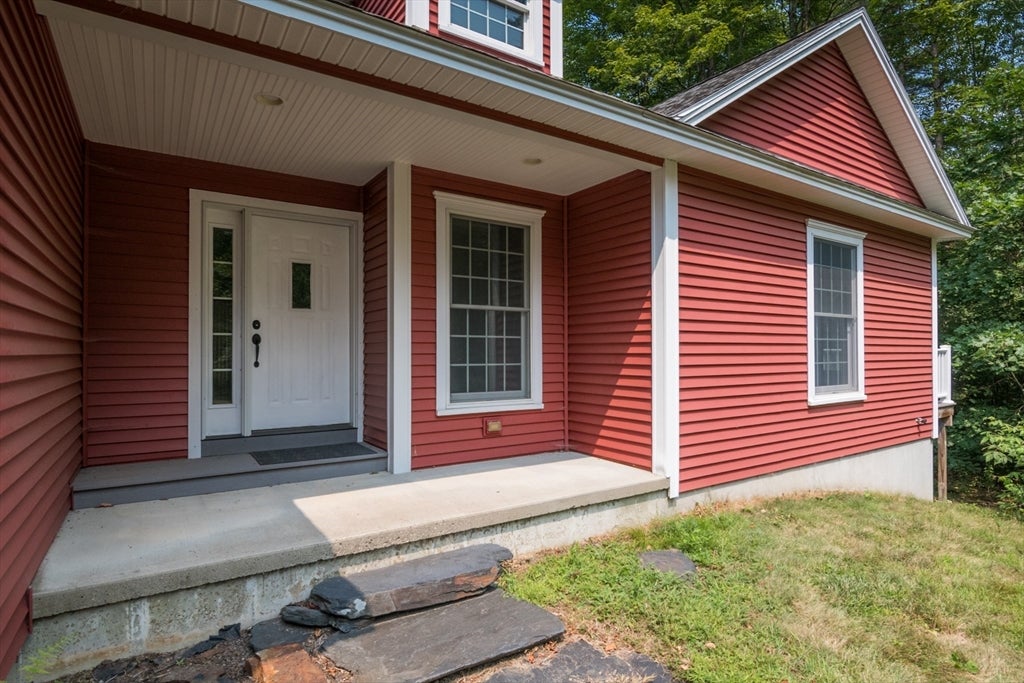 Bernardston, Massachusetts, 01337, United States, 3 Bedrooms Bedrooms, ,3 BathroomsBathrooms,Residential,For Sale,1912455