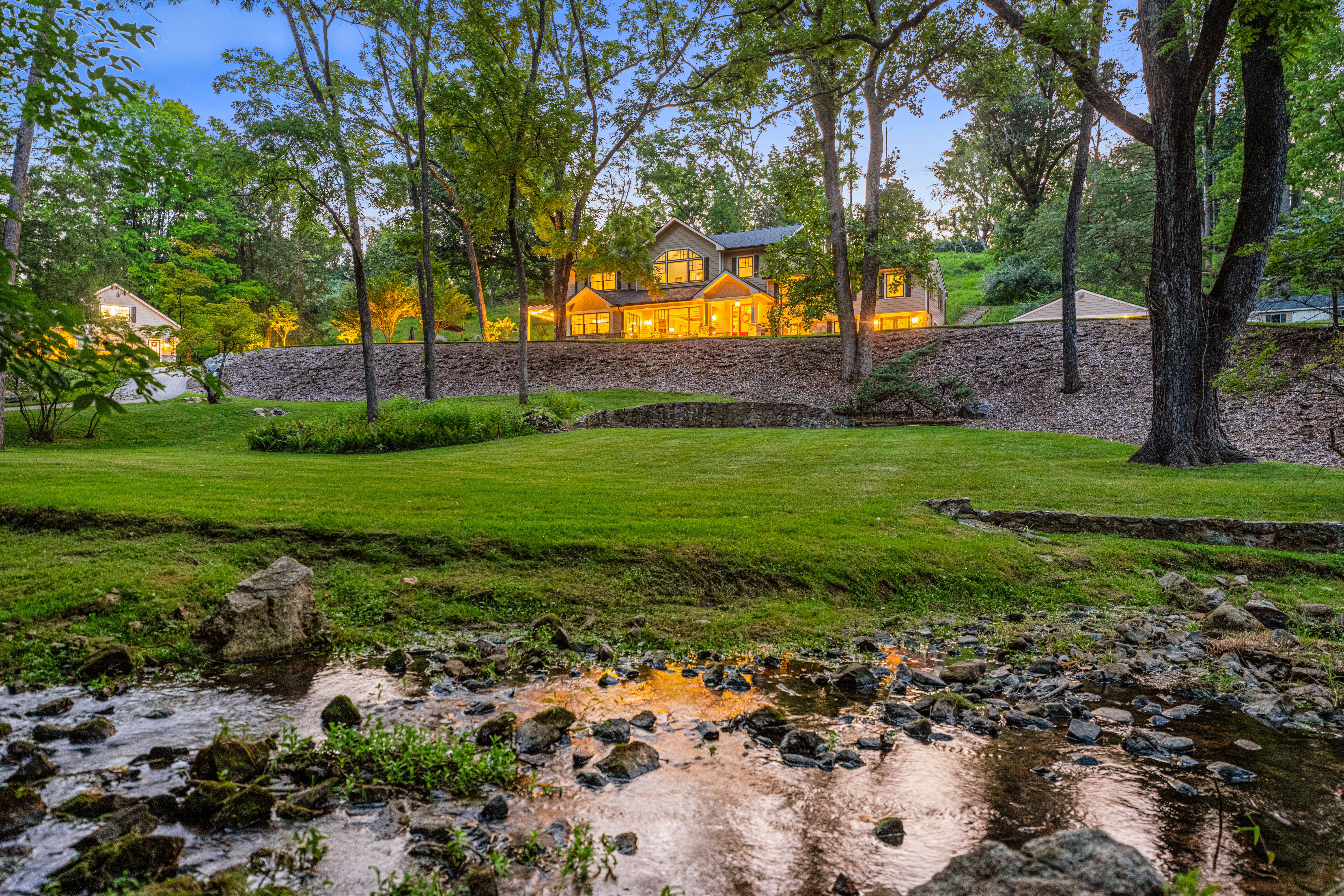  4113 & 4105 Hollow Road, Phoenixville, PA 19460 - 物件實景