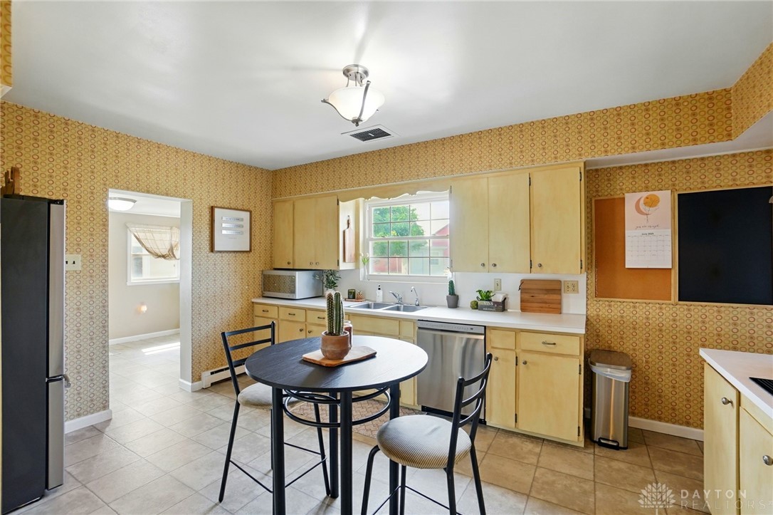 Covington, Ohio, 45318, United States, 2 Bedrooms Bedrooms, ,2 BathroomsBathrooms,Residential,For Sale,1890337