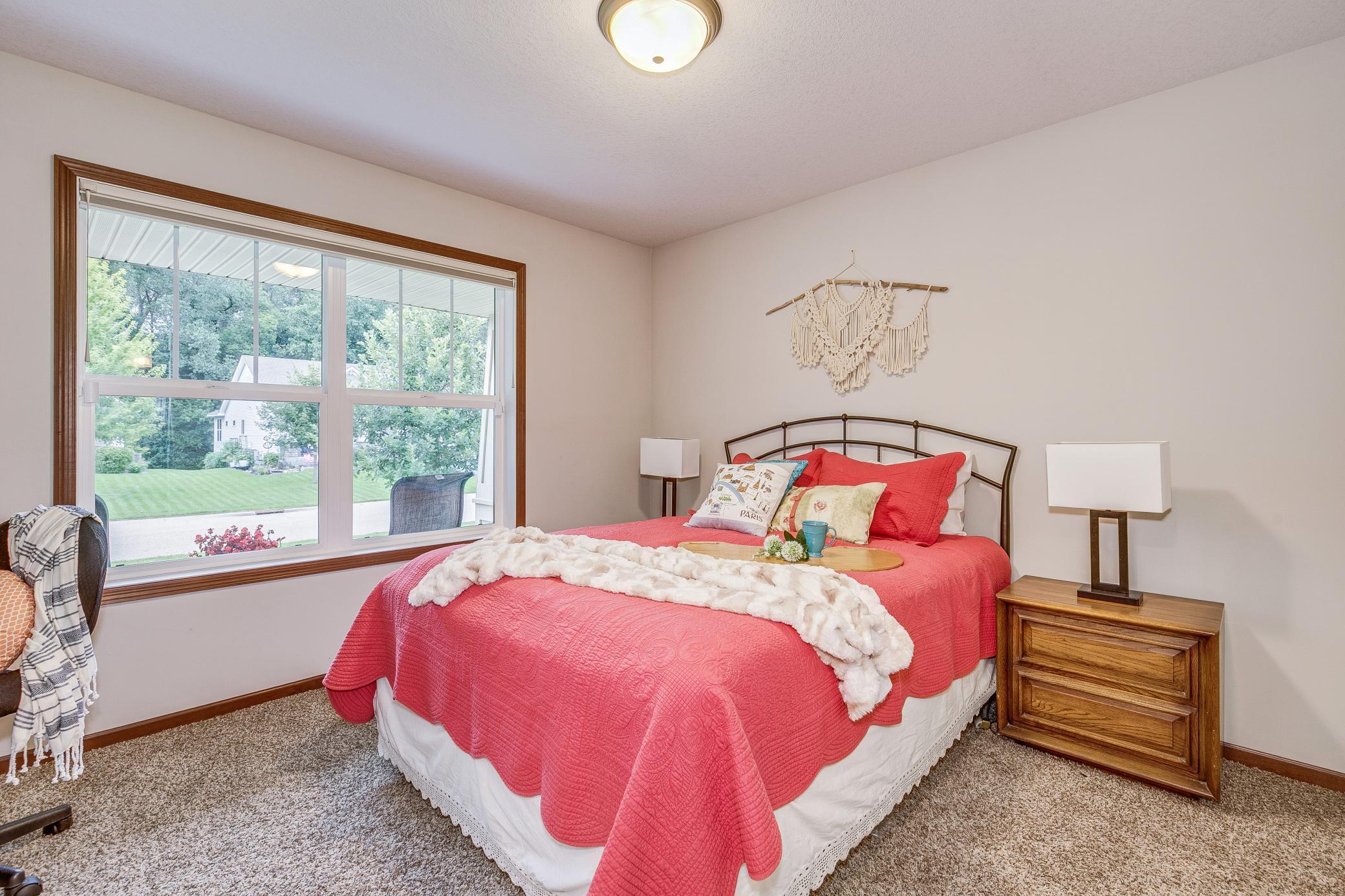 Blaine, Minnesota, 55434, United States, 3 Bedrooms Bedrooms, ,2 BathroomsBathrooms,Residential,For Sale,1933012