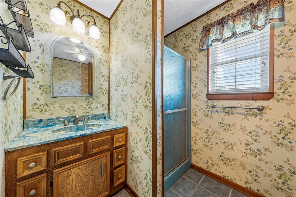 Mexia, Texas, 76667, United States, 3 Bedrooms Bedrooms, ,2 BathroomsBathrooms,Residential,For Sale,1770816