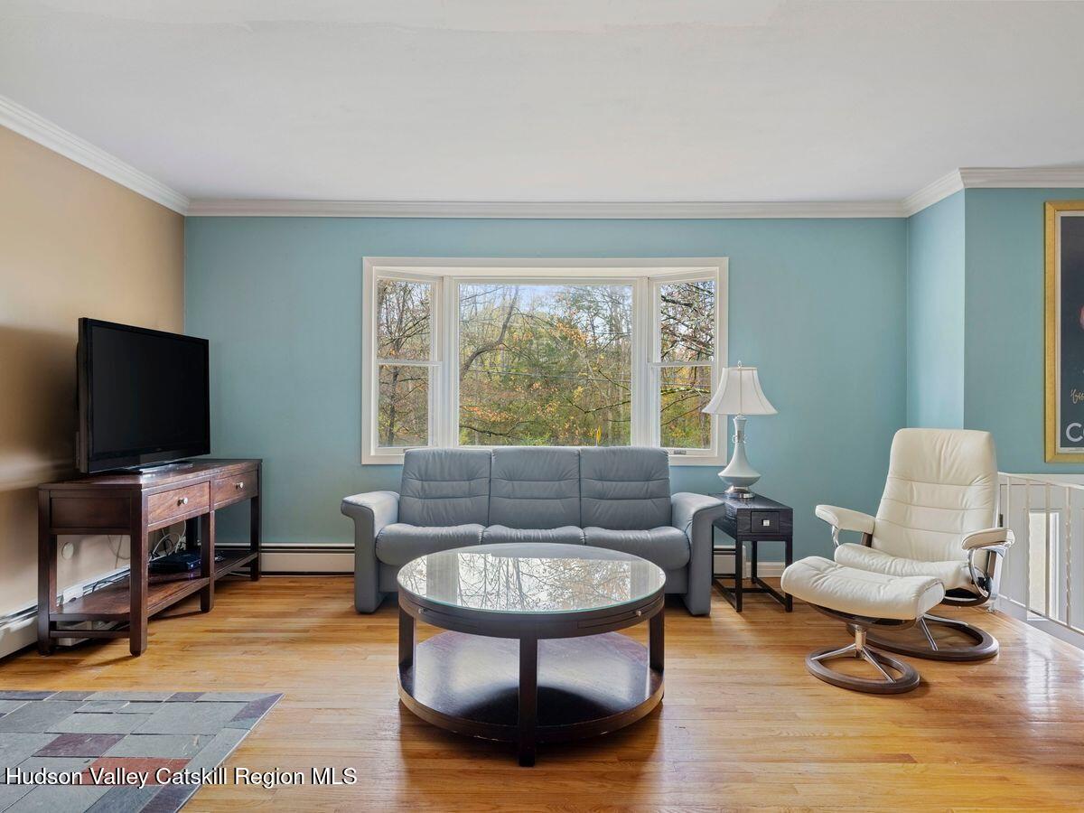 Gardiner, New York, 12525, United States, 3 Bedrooms Bedrooms, ,2 BathroomsBathrooms,Residential,For Sale,1968817