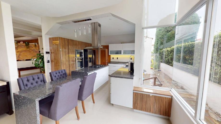 Atizapán de Zaragoza, Estado de méxico, 52930, Mexico, 3 Bedrooms Bedrooms, ,3 BathroomsBathrooms,Residential,For Sale,1840333