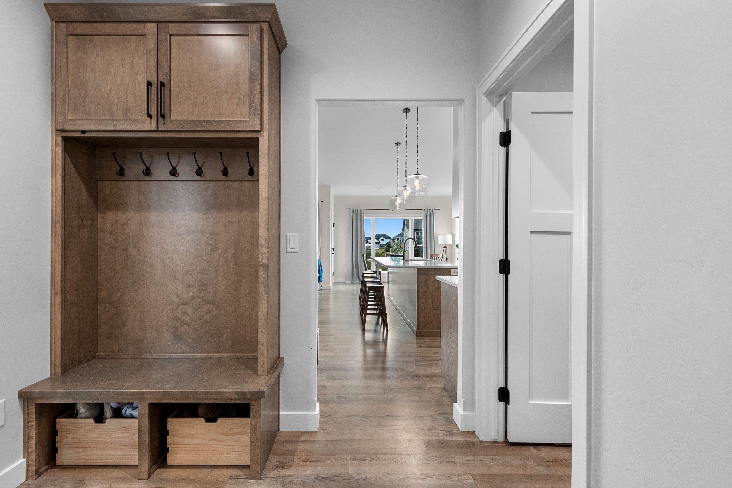 SUAMICO, Wisconsin, 54313, United States, 5 Bedrooms Bedrooms, ,4 BathroomsBathrooms,Residential,For Sale,2000952