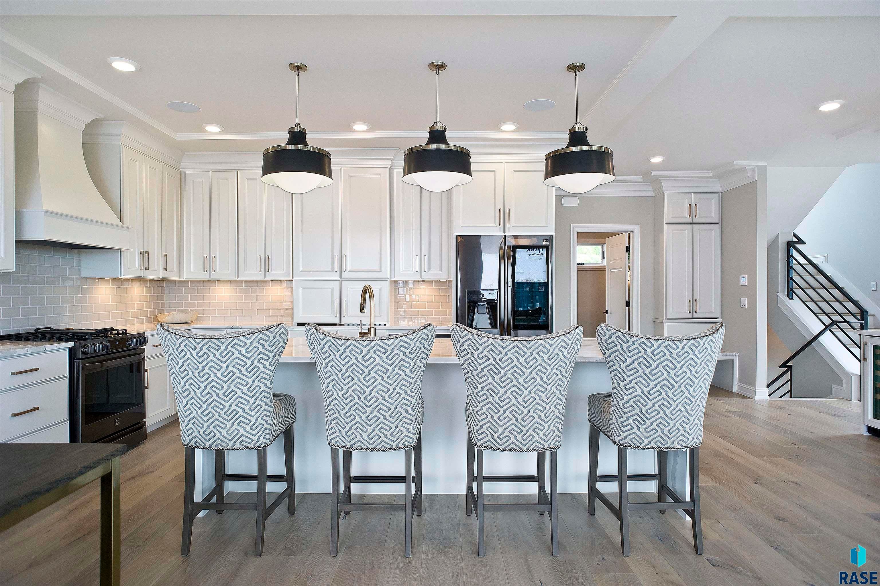 Sioux Falls, South Dakota, 57106, United States, ,Residential,For Sale,1986514