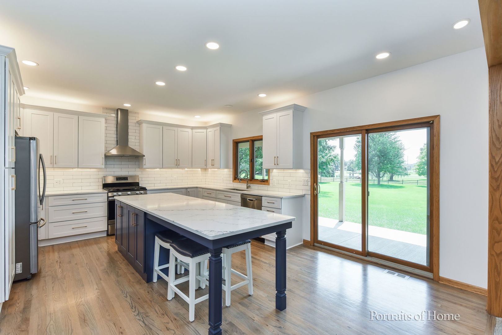 Yorkville, Illinois, 60560, United States, 5 Bedrooms Bedrooms, ,4 BathroomsBathrooms,Residential,For Sale,1940402