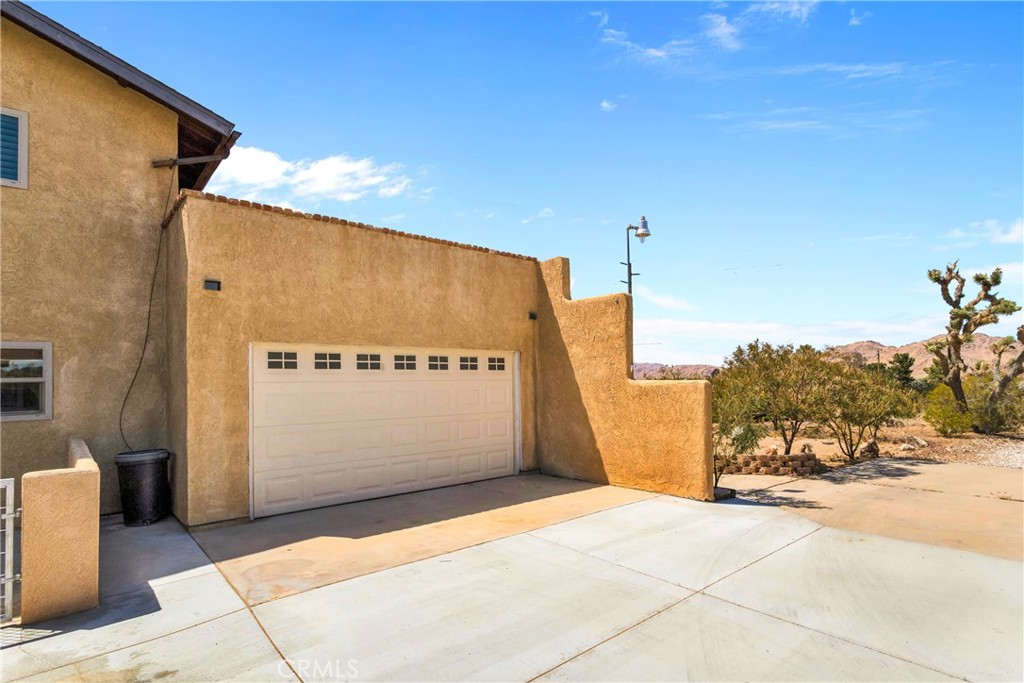 Lucerne Valley, California, 92356, United States, 6 Bedrooms Bedrooms, ,5 BathroomsBathrooms,Residential,For Sale,1986266