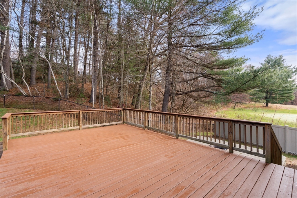 Westfield, Massachusetts, 01085, United States, 4 Bedrooms Bedrooms, ,3 BathroomsBathrooms,Residential,For Sale,1998160