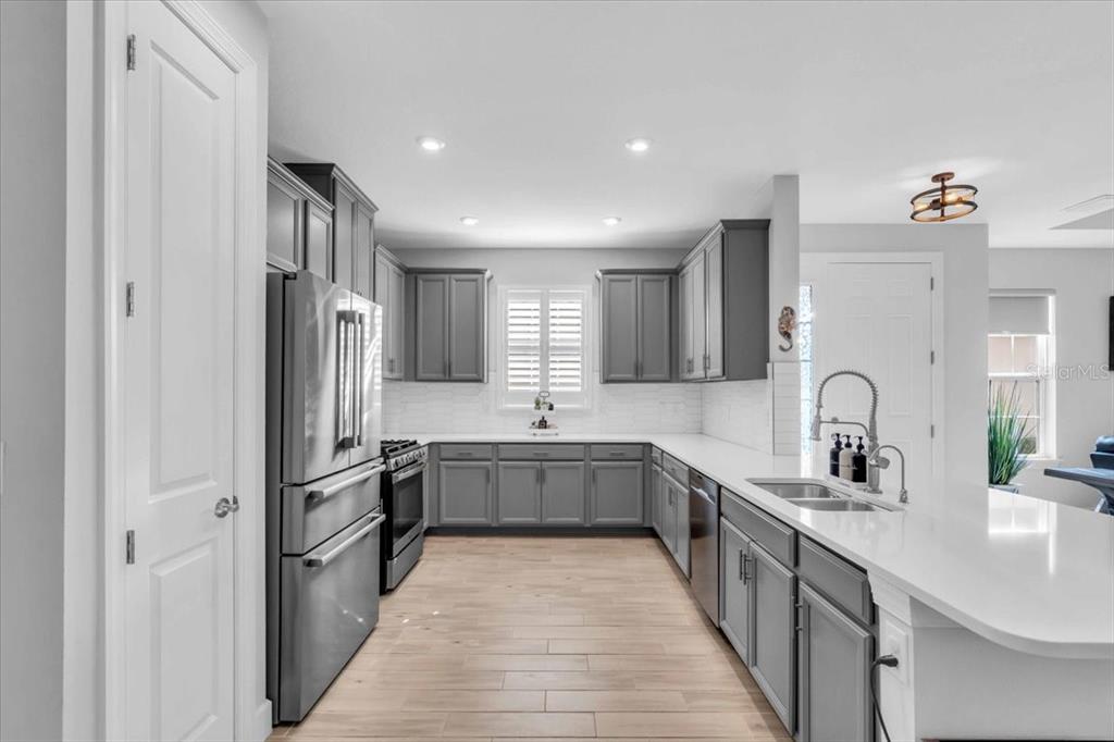Palmetto, Florida, 34221, United States, 3 Bedrooms Bedrooms, ,2 BathroomsBathrooms,Residential,For Sale,1901922