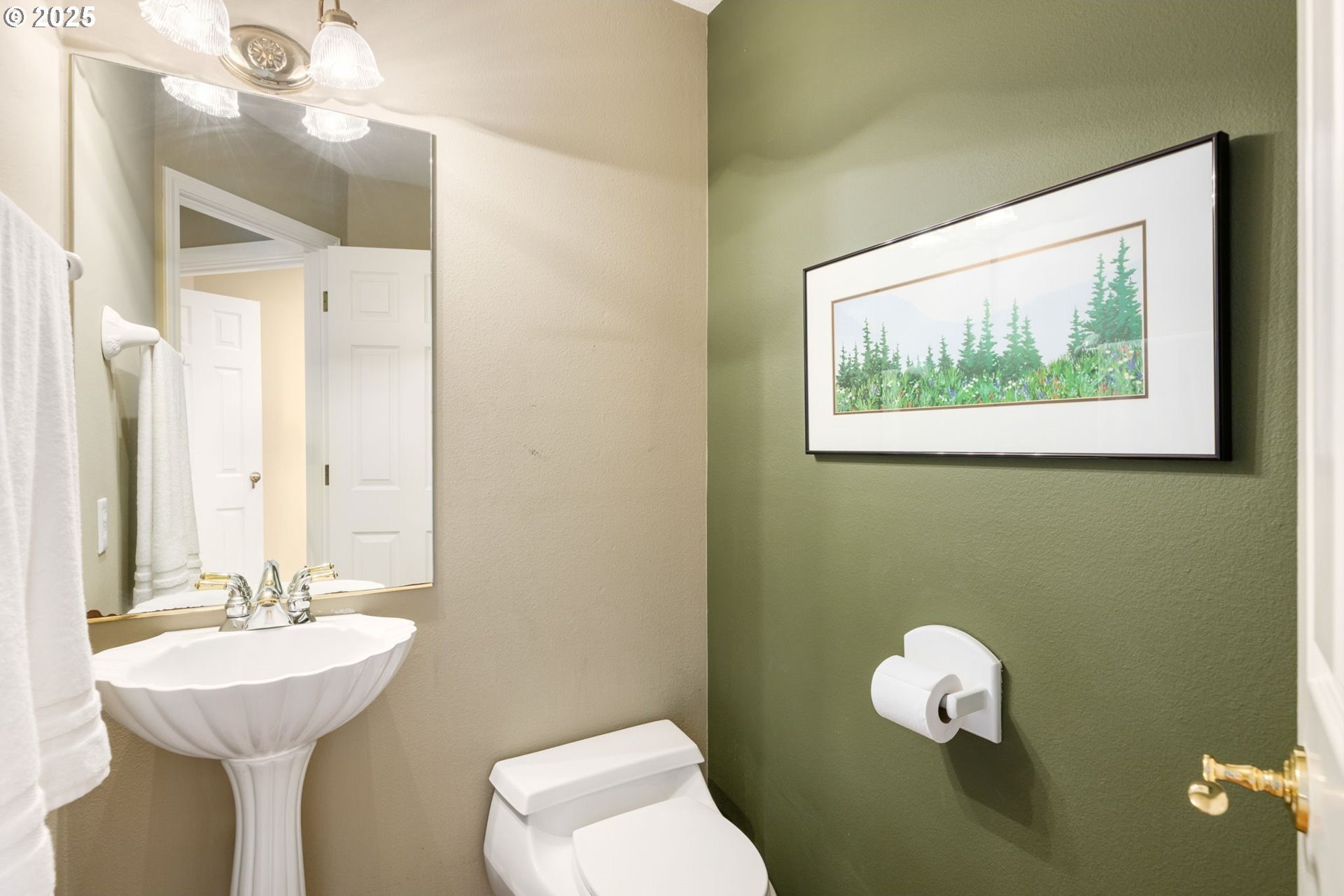 Happy Valley, Oregon, 97086, United States, 3 Bedrooms Bedrooms, ,4 BathroomsBathrooms,Residential,For Sale,1990937