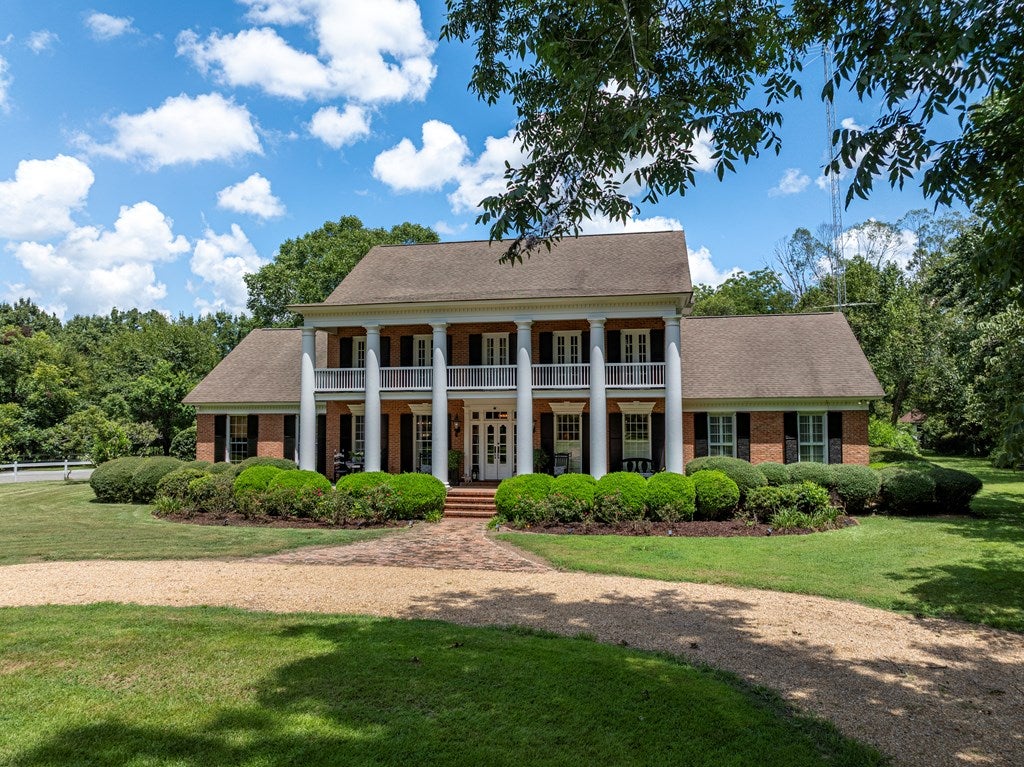 Leslie, Georgia, 31764, United States, 5 Bedrooms Bedrooms, ,4 BathroomsBathrooms,Residential,For Sale,1944897