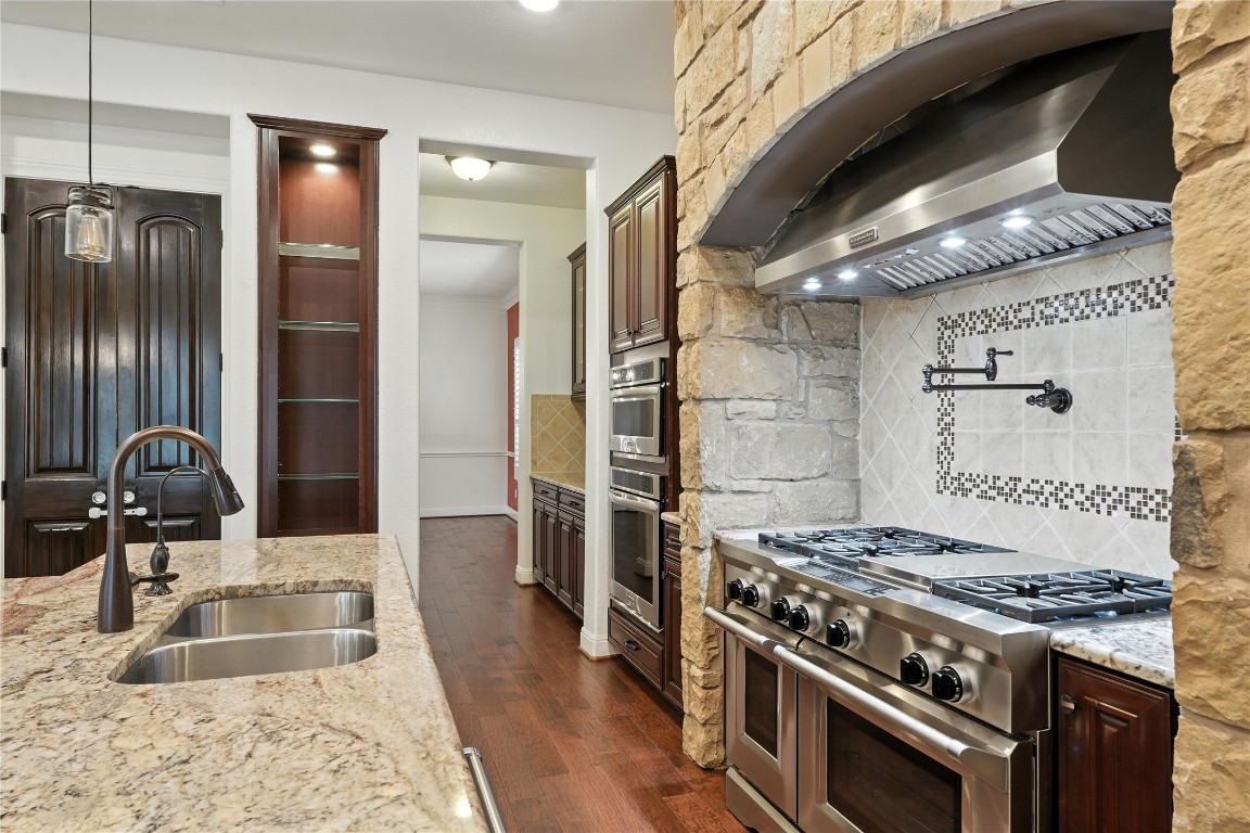 Bee Cave, Texas, 78738, United States, 5 Bedrooms Bedrooms, ,4 BathroomsBathrooms,Residential,For Sale,1900893