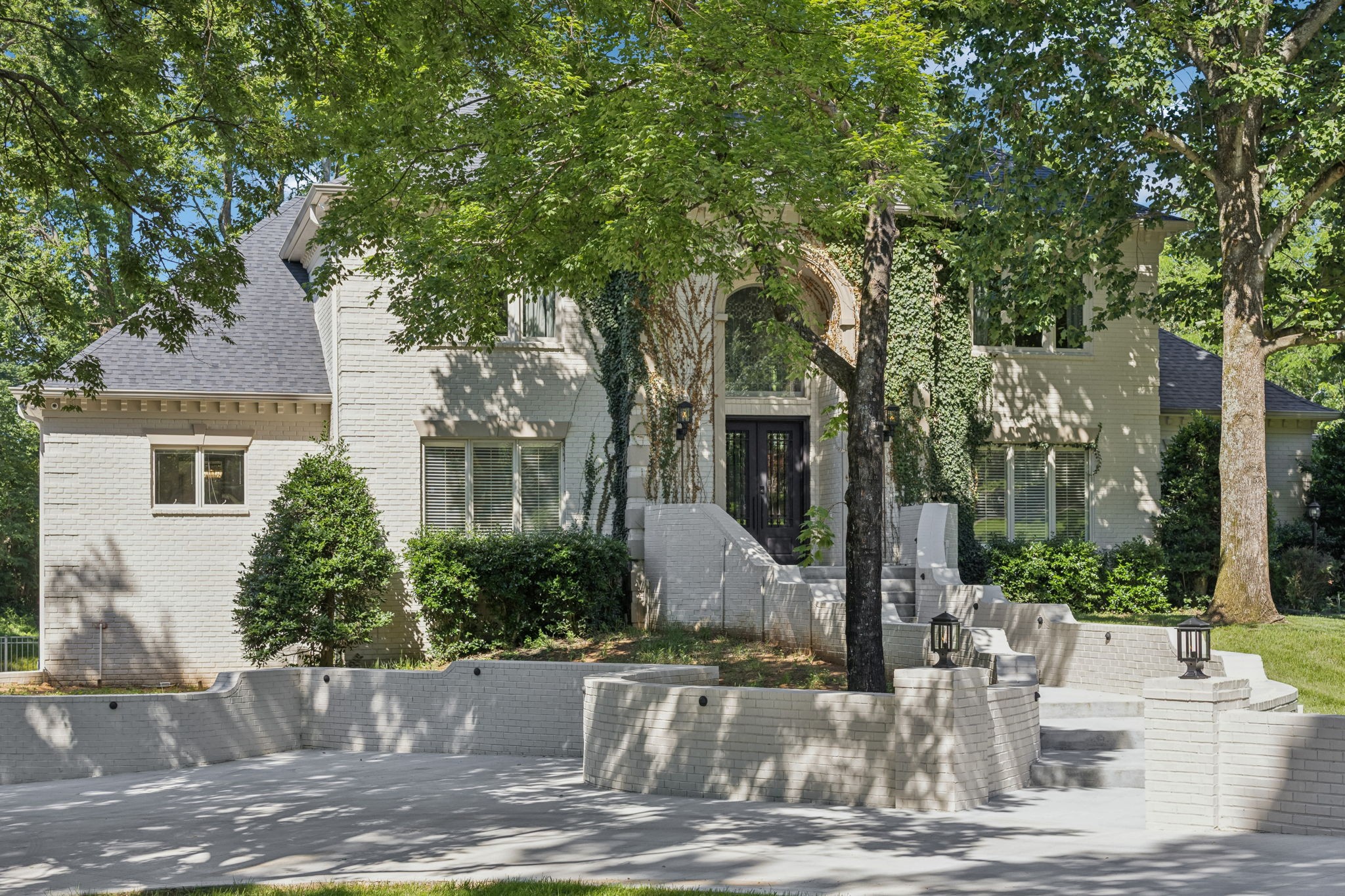  827 Maxwell Ct, Nashville, TN, 37220 - 物件實景