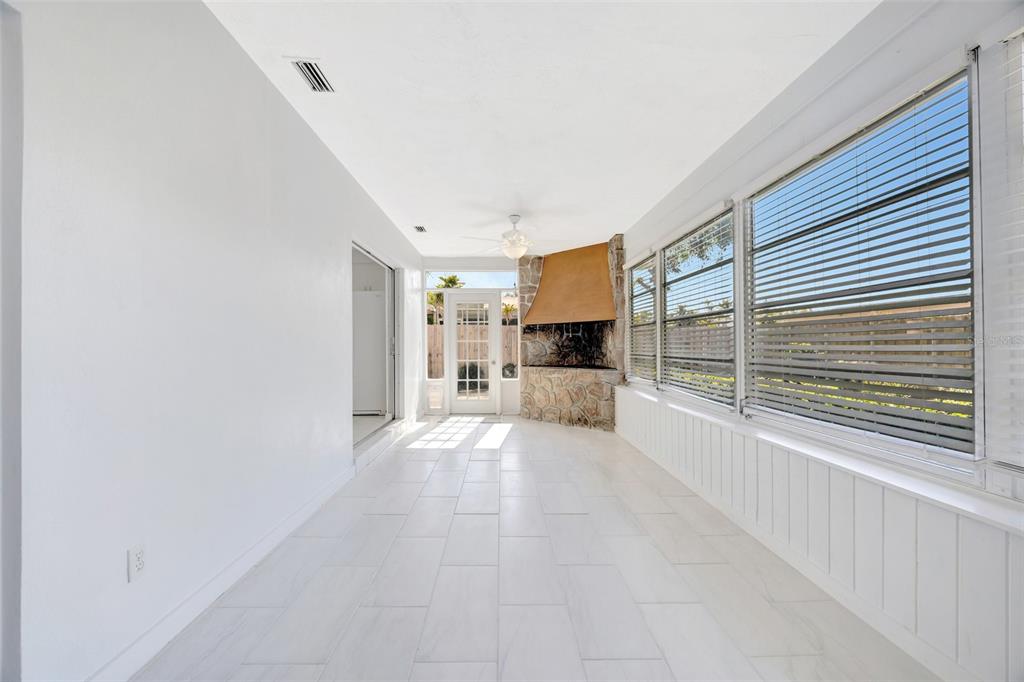 Largo, Florida, 33774, United States, 3 Bedrooms Bedrooms, ,2 BathroomsBathrooms,Residential,For Sale,1776970