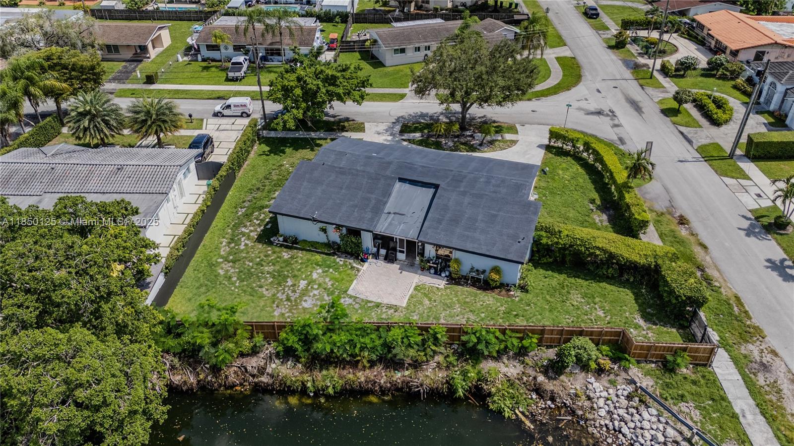 Miami, Florida, 33165, United States, 3 Bedrooms Bedrooms, ,2 BathroomsBathrooms,Residential,For Sale,1906706