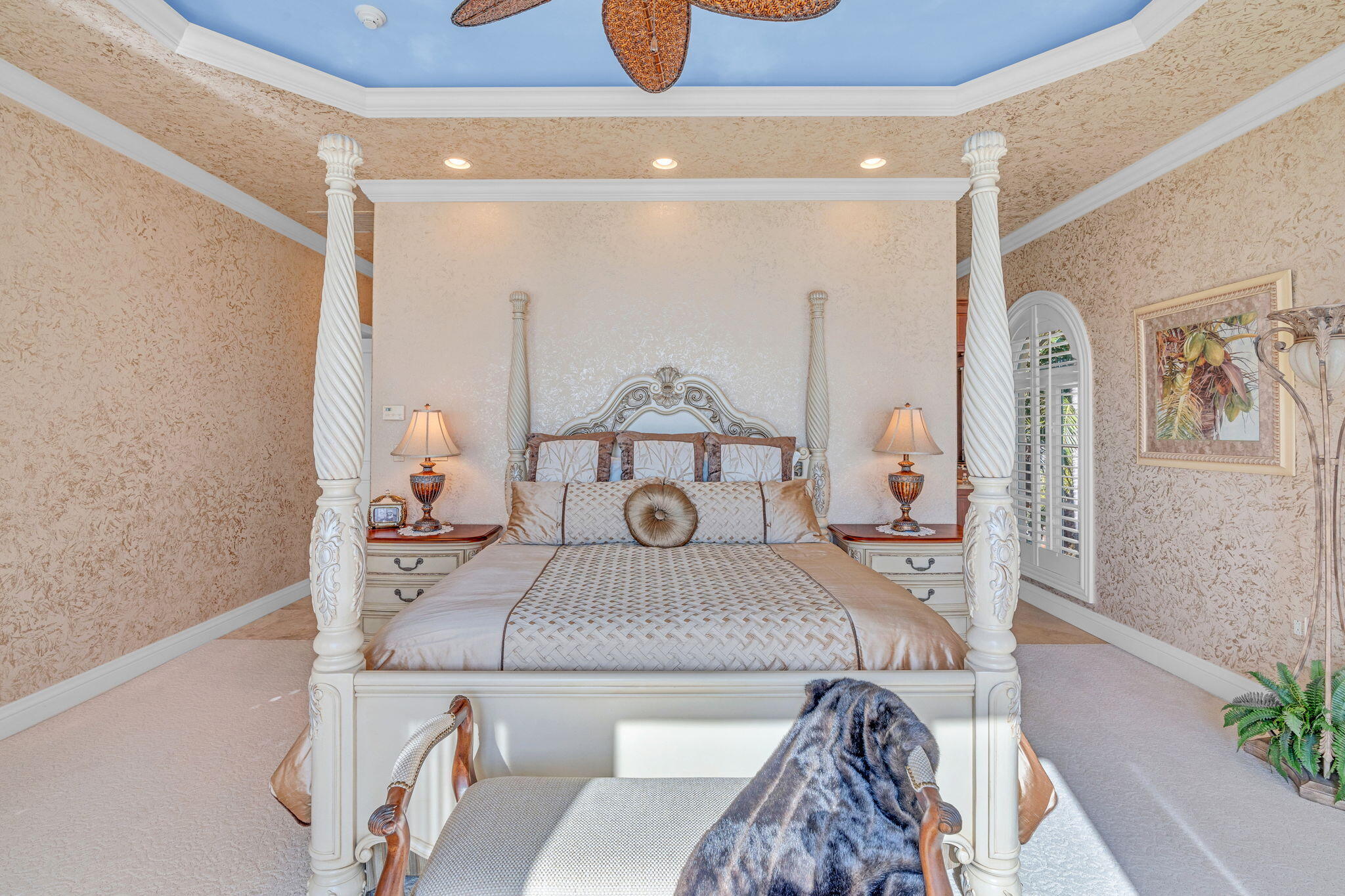 KEY COLONY, Florida, 33051, United States, 4 Bedrooms Bedrooms, ,5 BathroomsBathrooms,Residential,For Sale,1996950