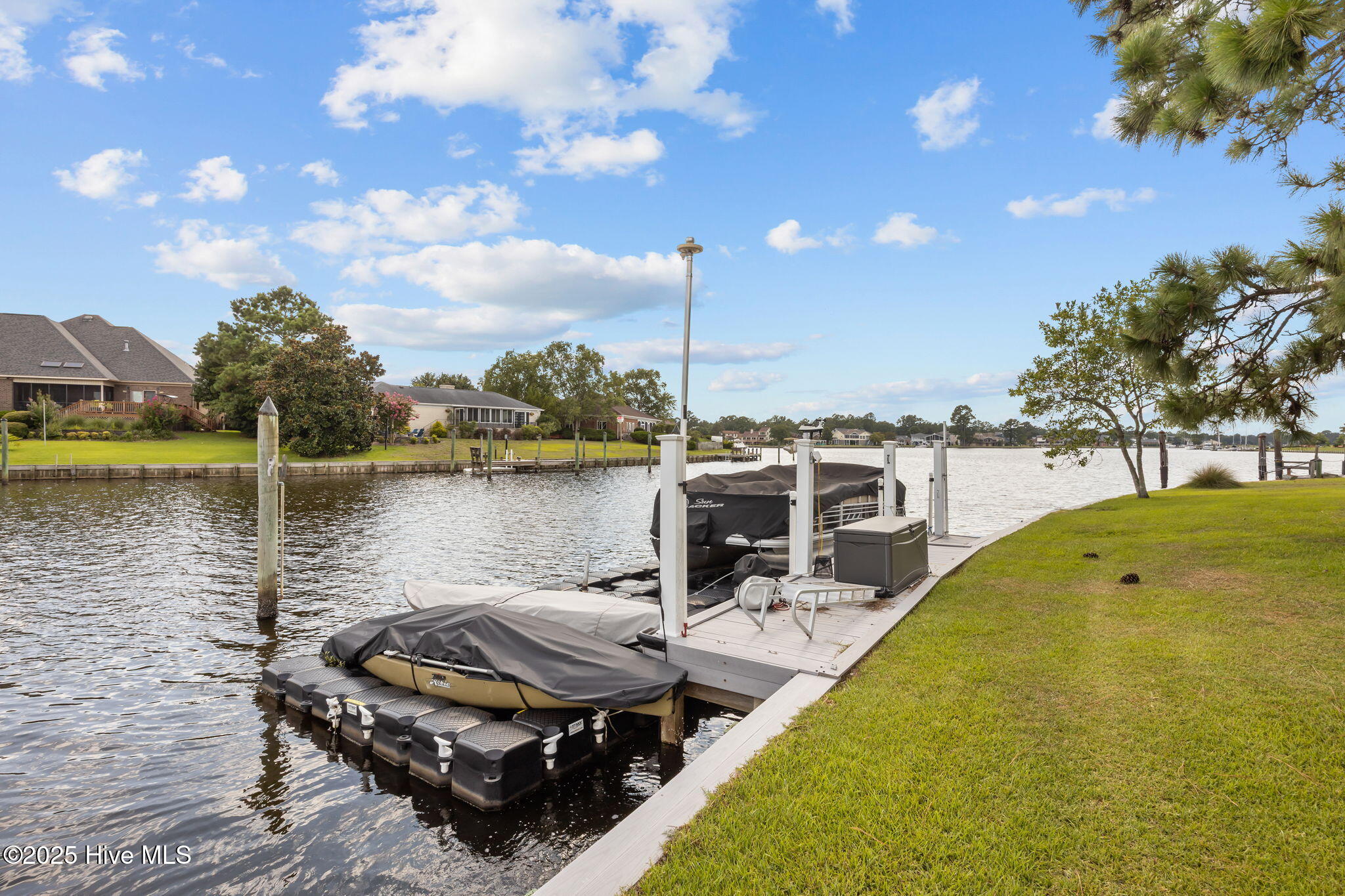 New Bern, North Carolina, 28560, United States, 4 Bedrooms Bedrooms, ,4 BathroomsBathrooms,Residential,For Sale,2009276