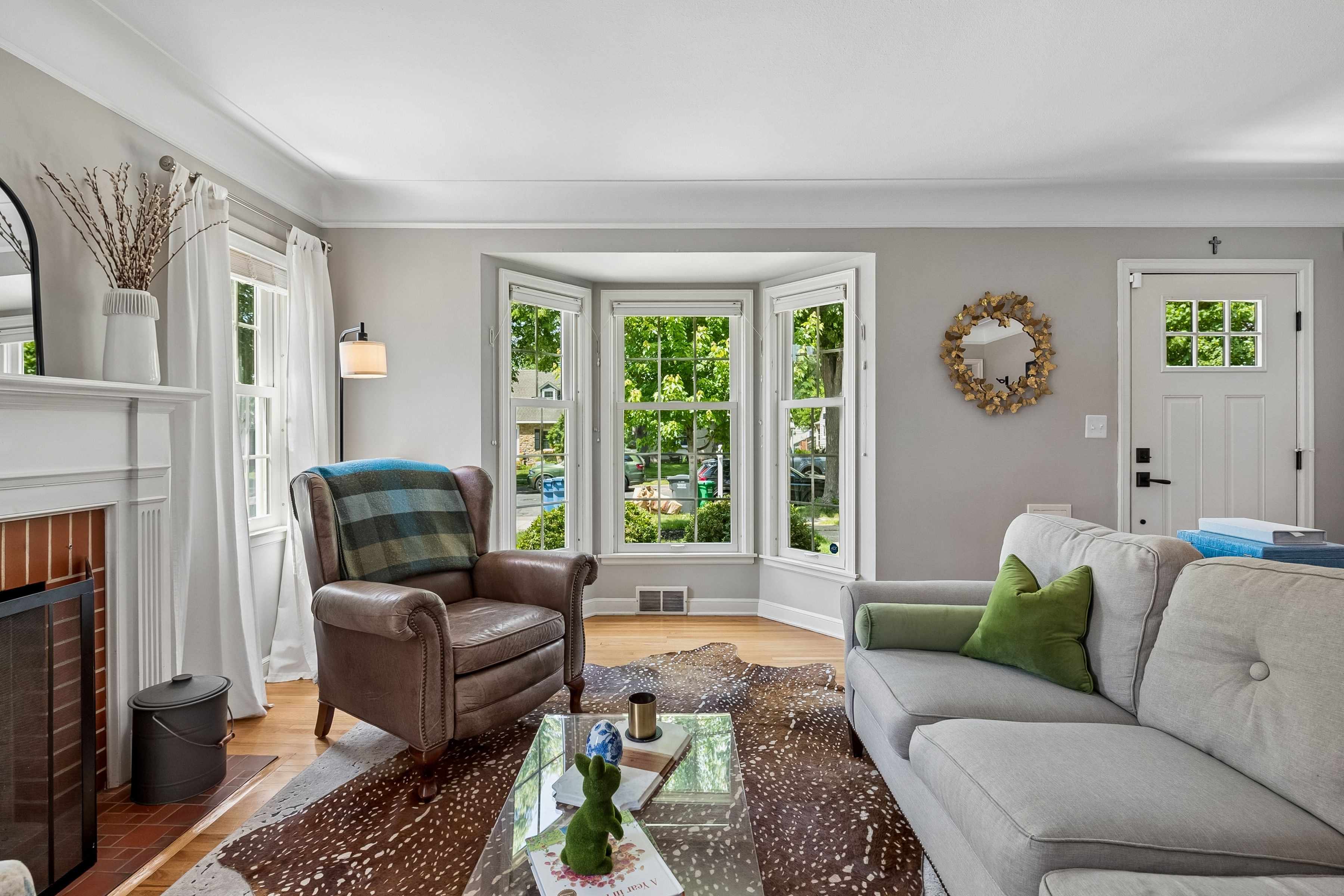  Elegant Cape Cod Living with Timeless Architectural Detail - 物件實景