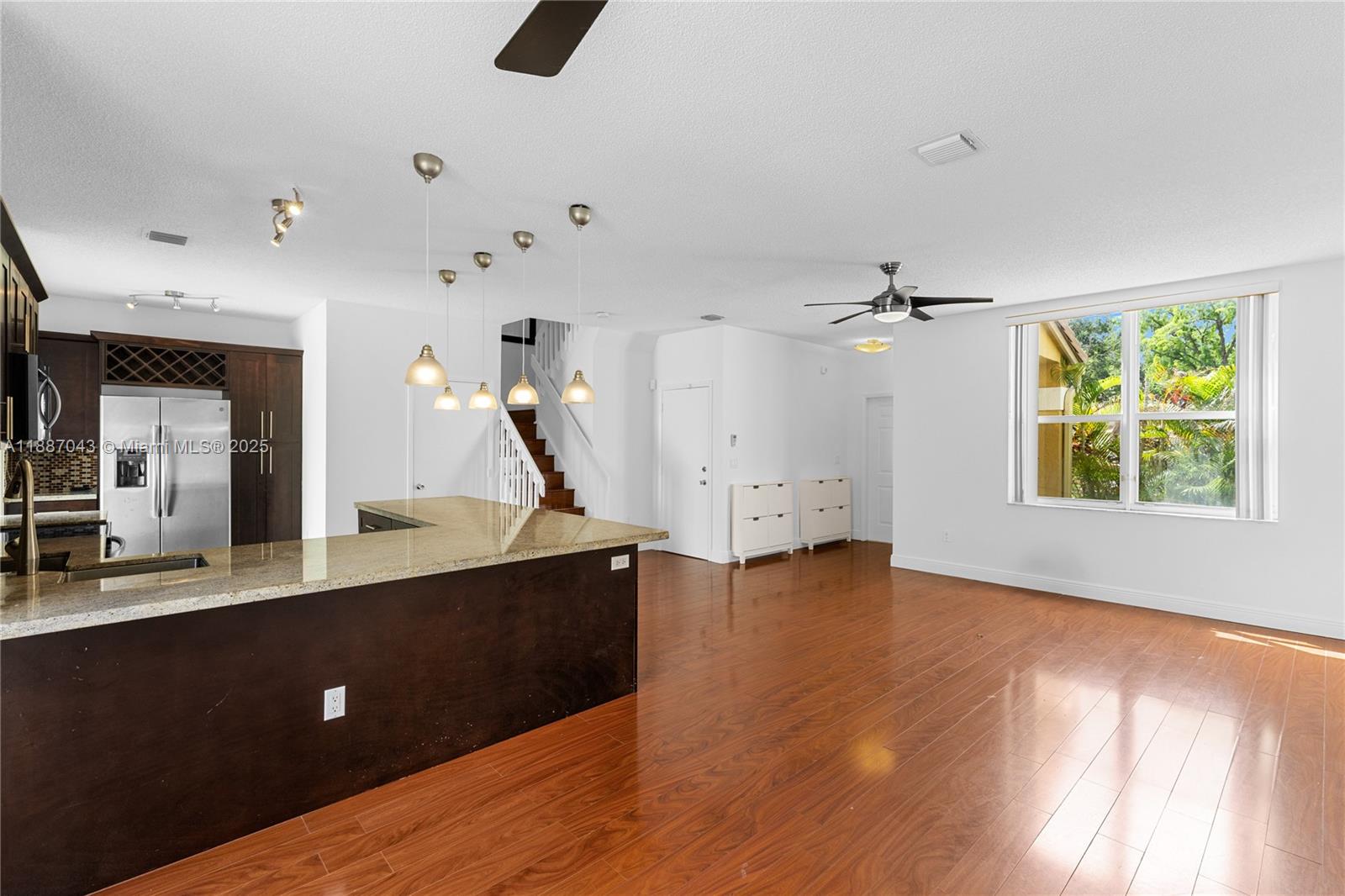 Pembroke Pines, Florida, 33028, United States, 3 Bedrooms Bedrooms, ,3 BathroomsBathrooms,Residential,For Sale,1958356