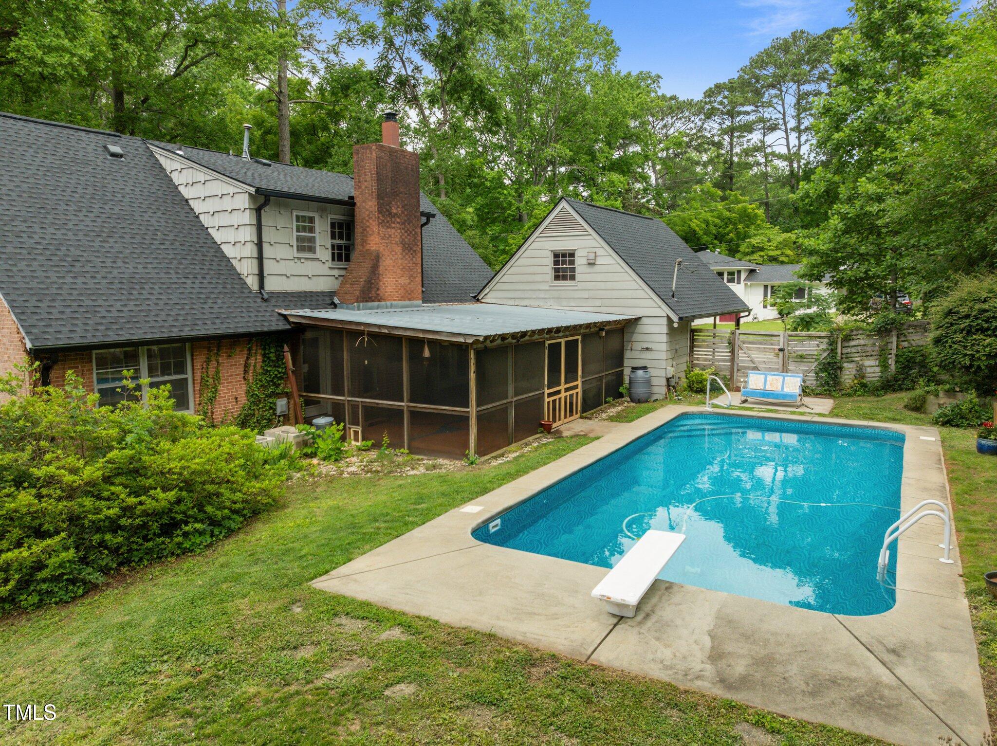 Raleigh, North Carolina, 27606, United States, 5 Bedrooms Bedrooms, ,2 BathroomsBathrooms,Residential,For Sale,1857756