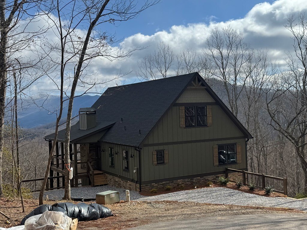 Young Harris, Georgia, 30582, United States, 3 Bedrooms Bedrooms, ,2 BathroomsBathrooms,Residential,For Sale,2010979